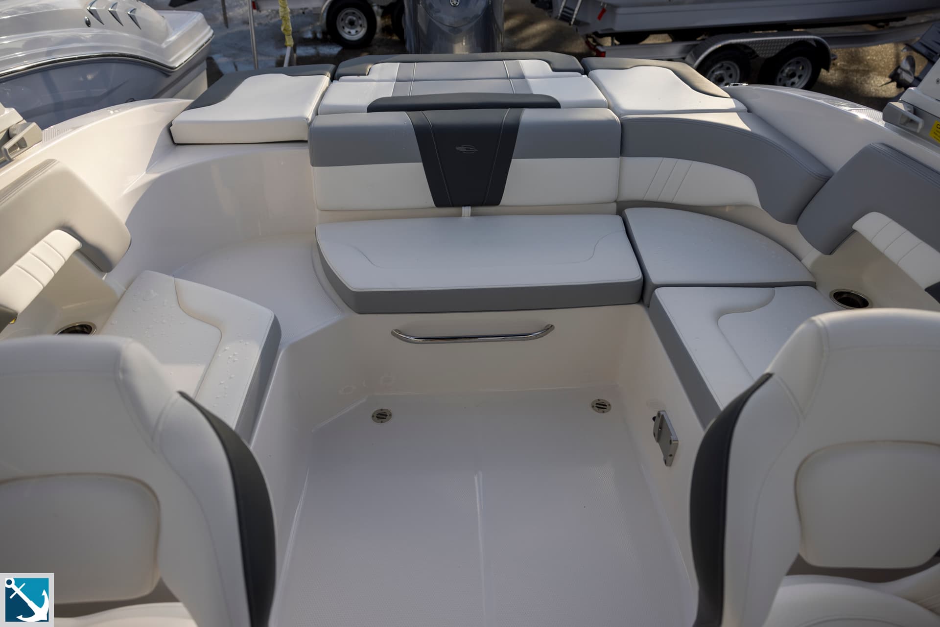 2024 Chaparral 23 SSI OB — image 10