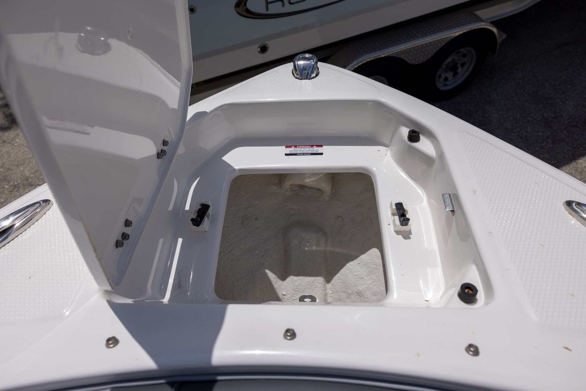 2024 Chaparral 23 SSI OB — image 7