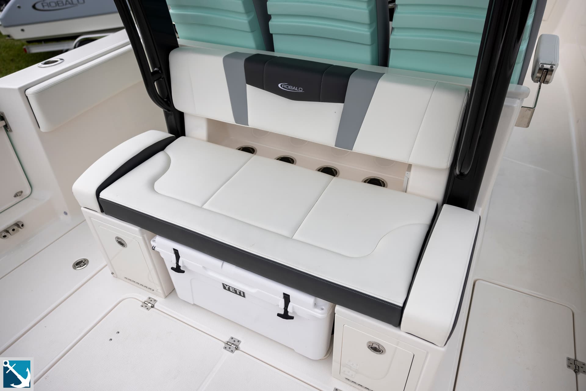 2024 Robalo R360 — image 5