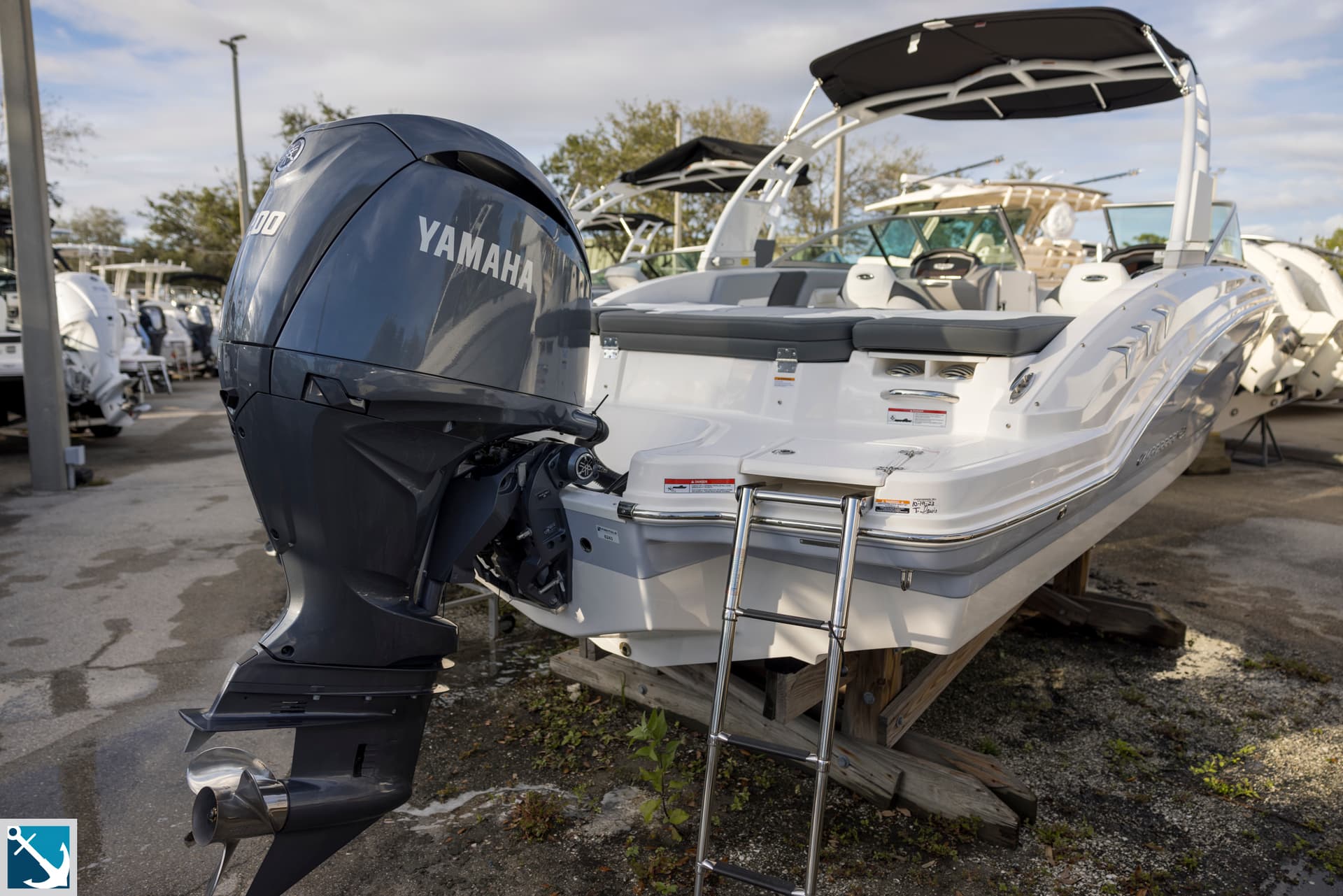 2024 Chaparral 23 SSI OB — image 3