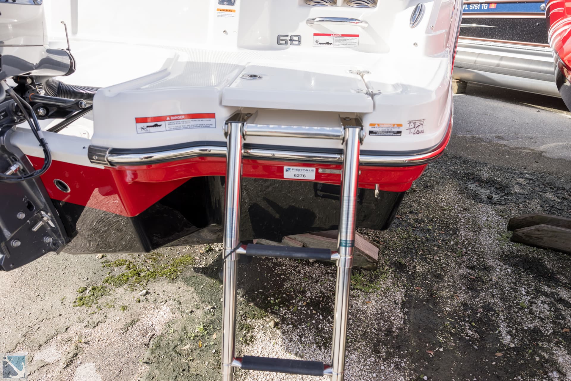 2025 Chaparral 23 SSI OB — image 5