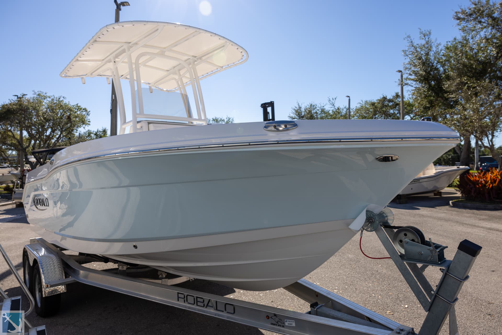 2025 Robalo R200 — image 2