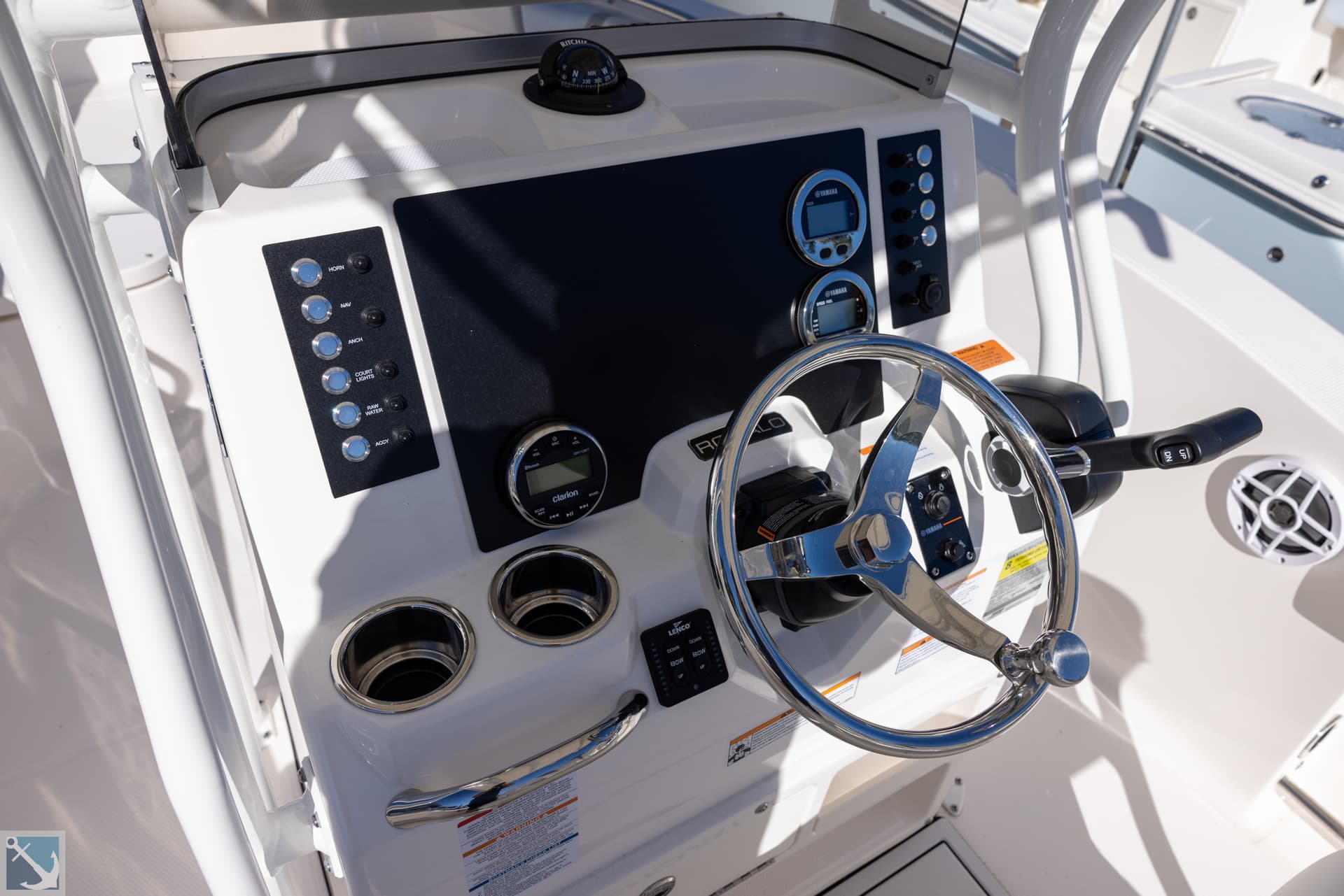 2025 Robalo R200 — image 6