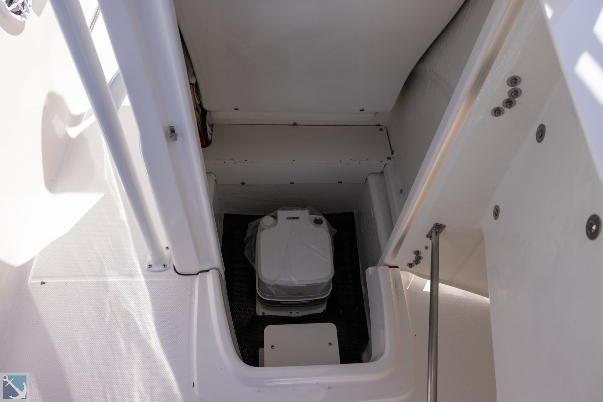 2025 Robalo R200 — image 9