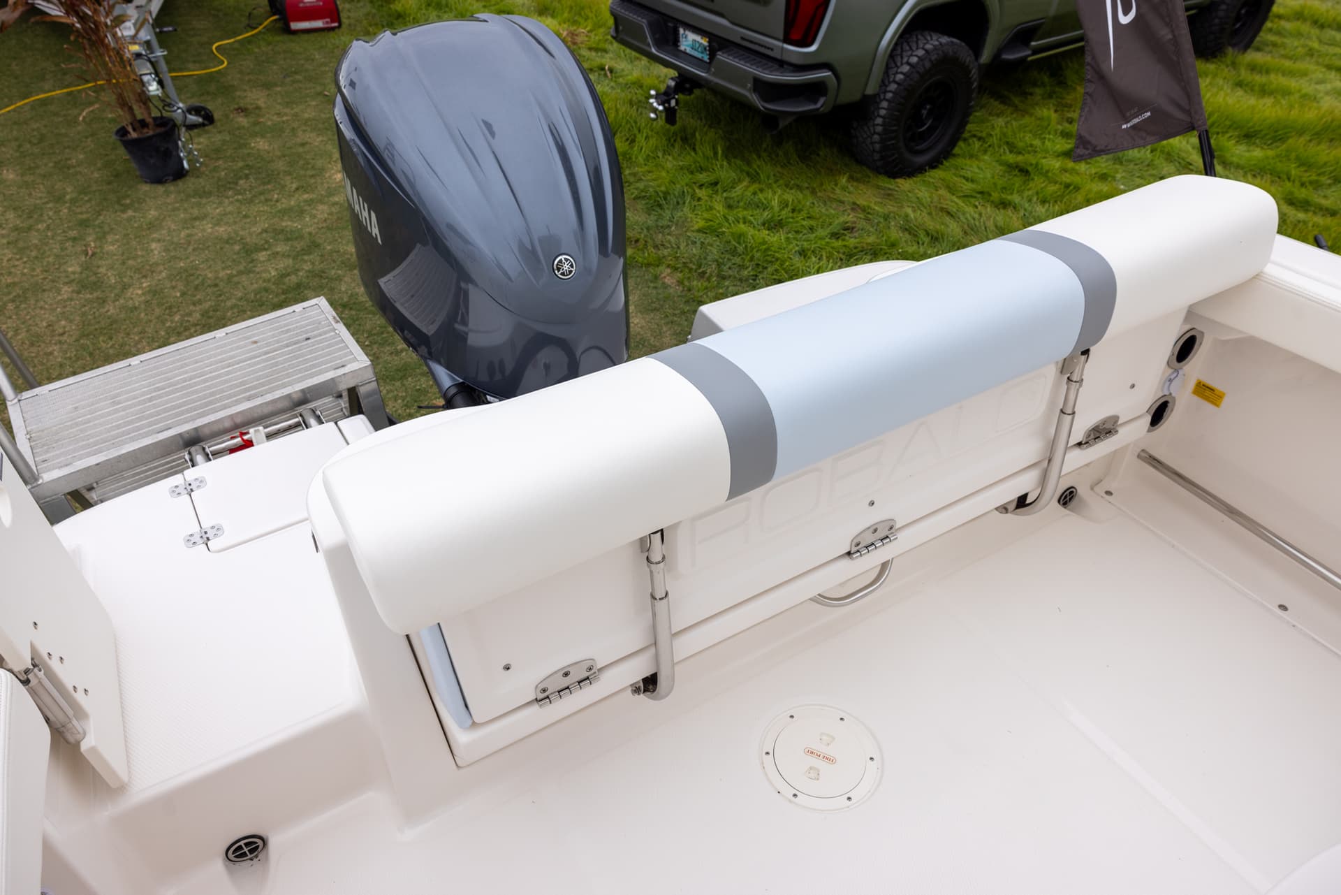 2025 Robalo R222 CC — image 4