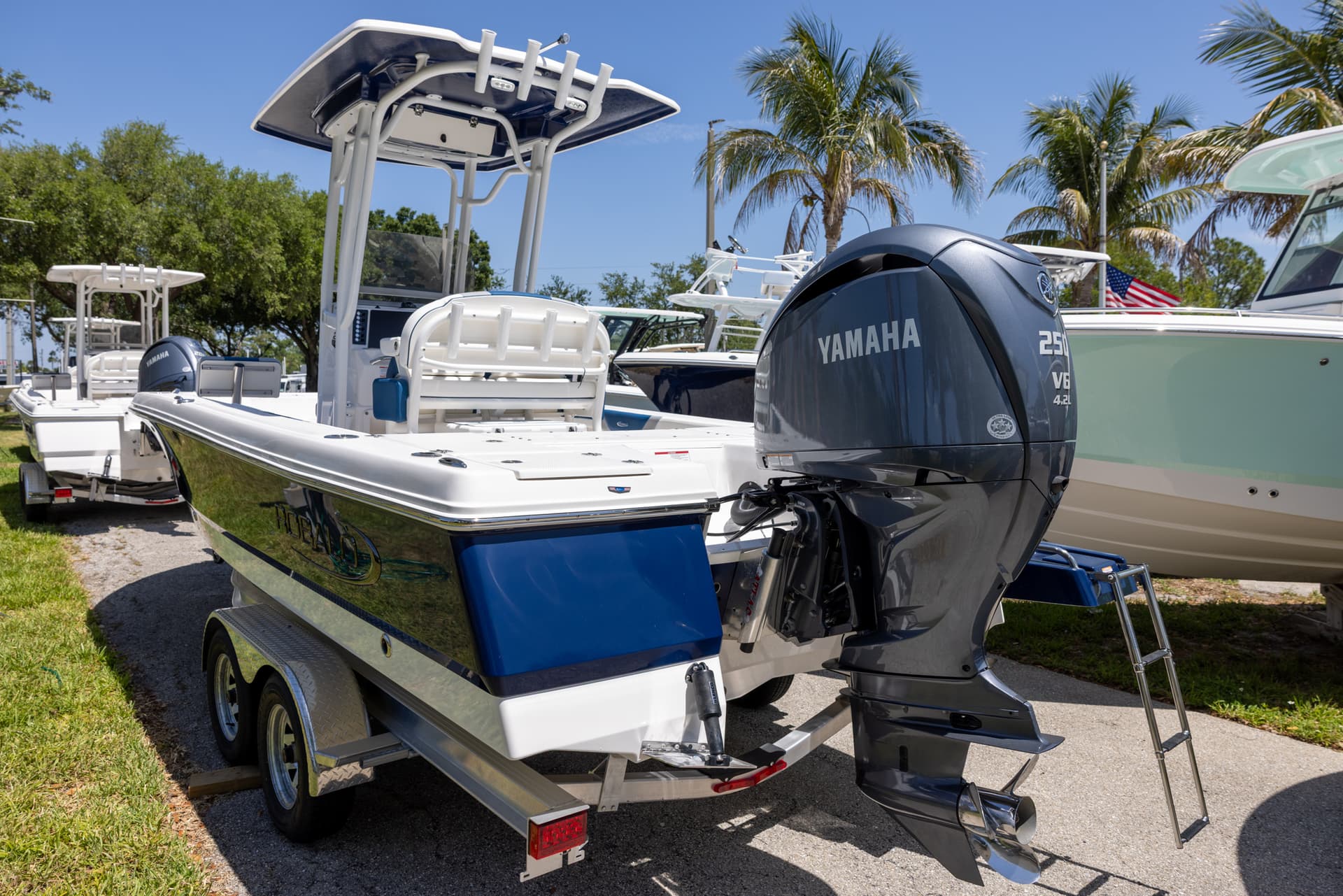 2025 Robalo 226 Cayman — image 4