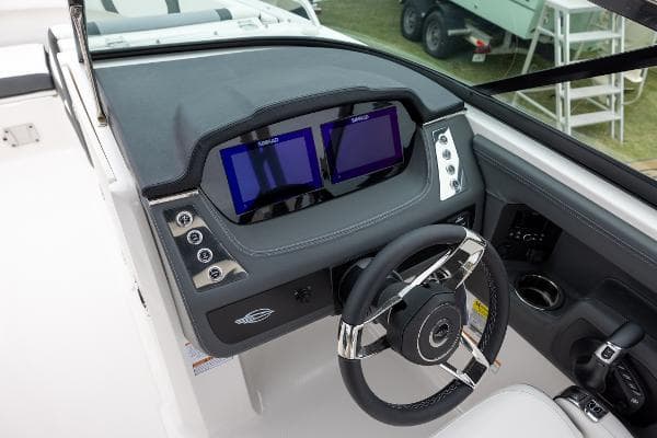 2025 Chaparral 250 OSX — image 12