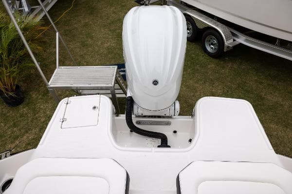 2025 Chaparral 250 OSX — image 19
