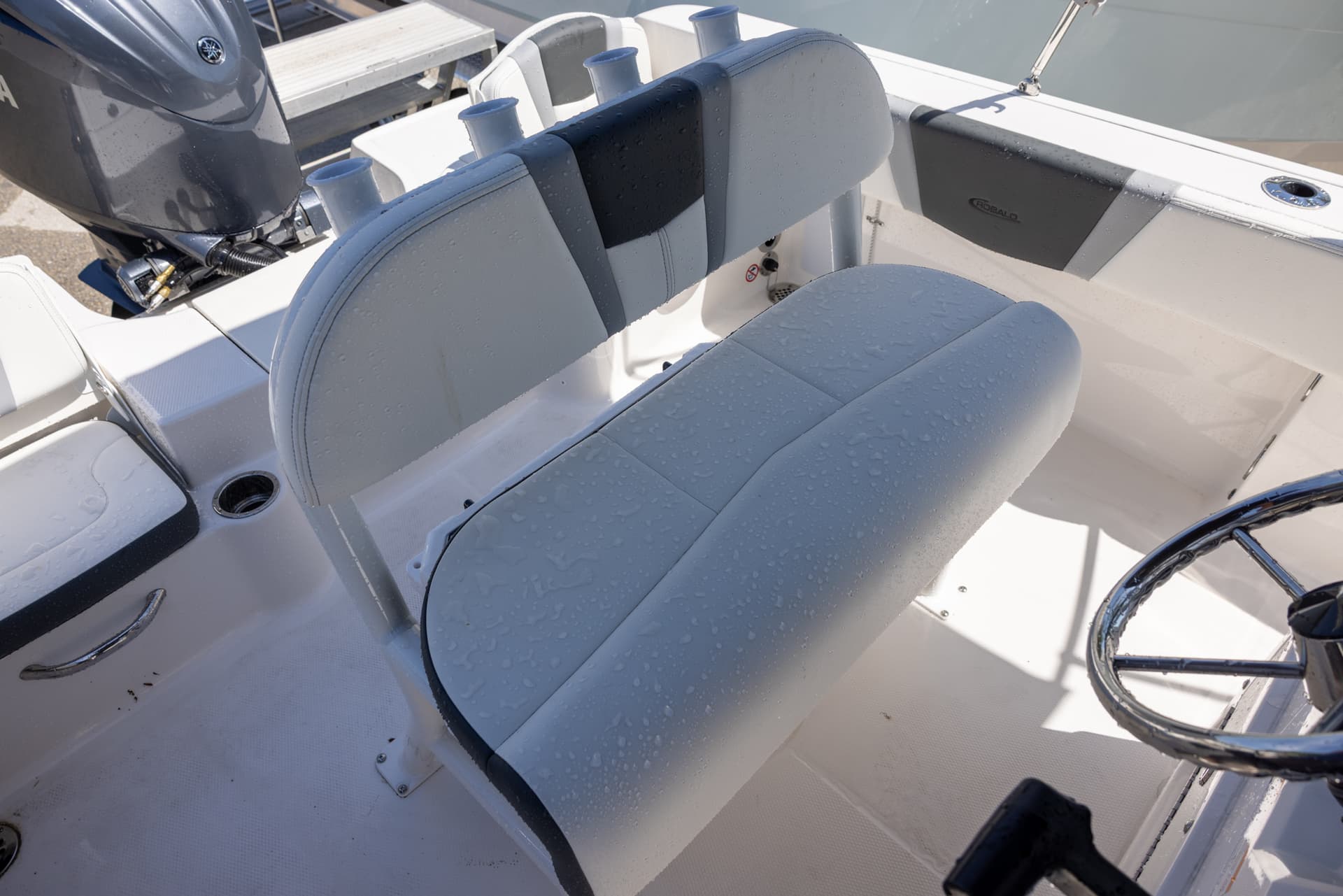 2025 Robalo R180 — image 13