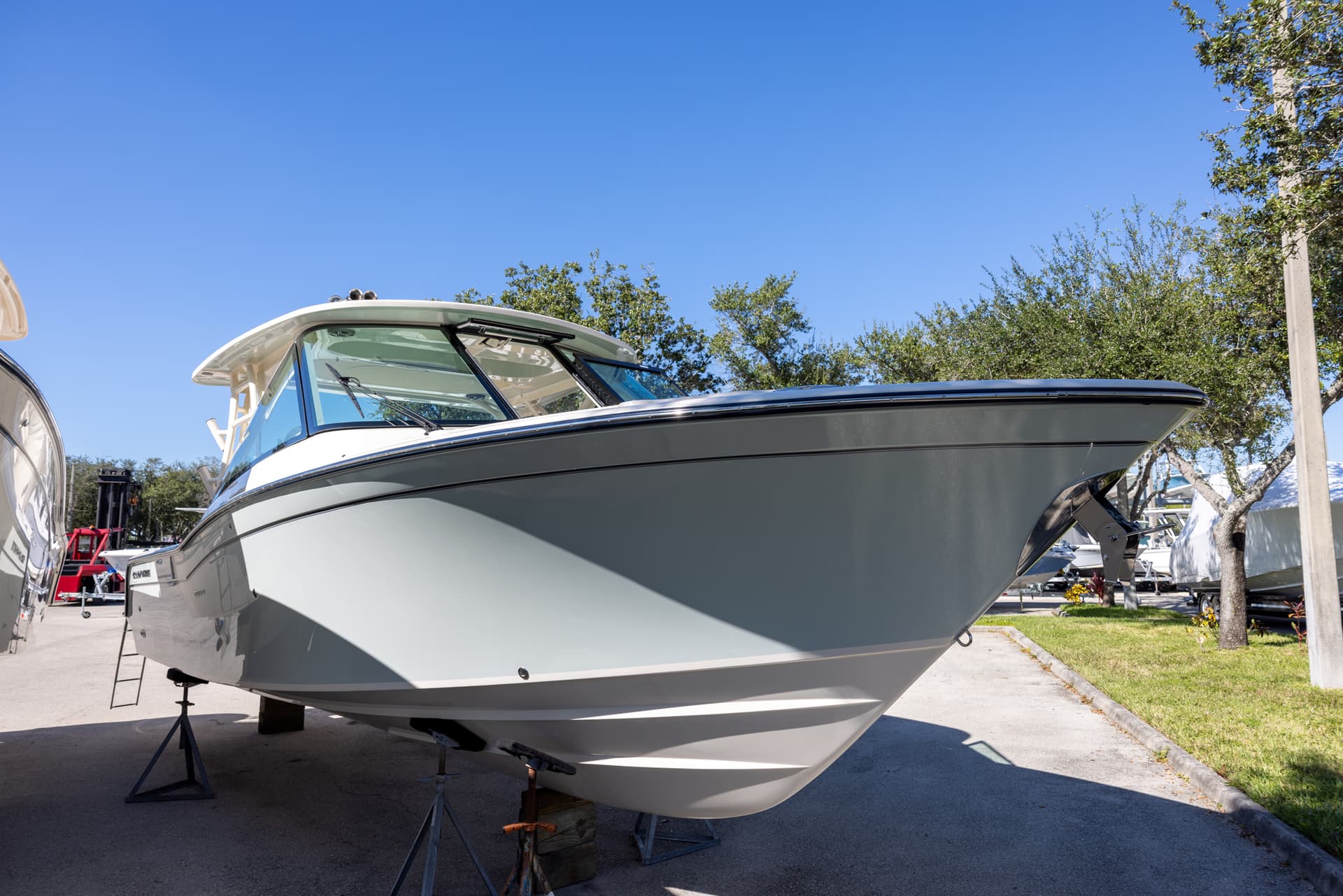 2026 Grady-White Freedom 325 — image 3