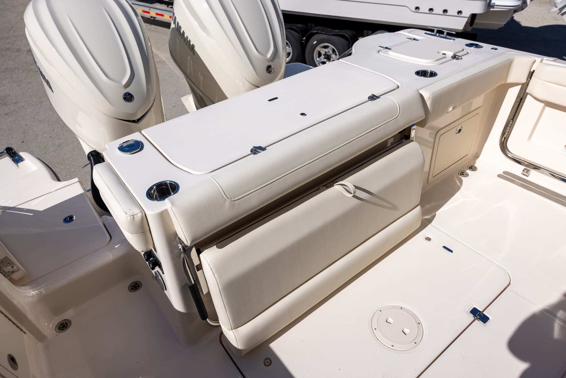 2026 Grady-White Freedom 325 — image 18