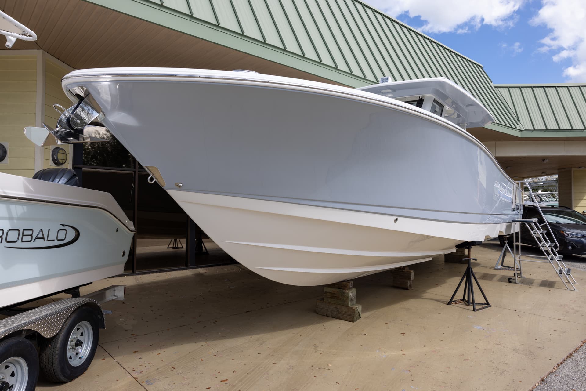 2026 Robalo R360 — image 2
