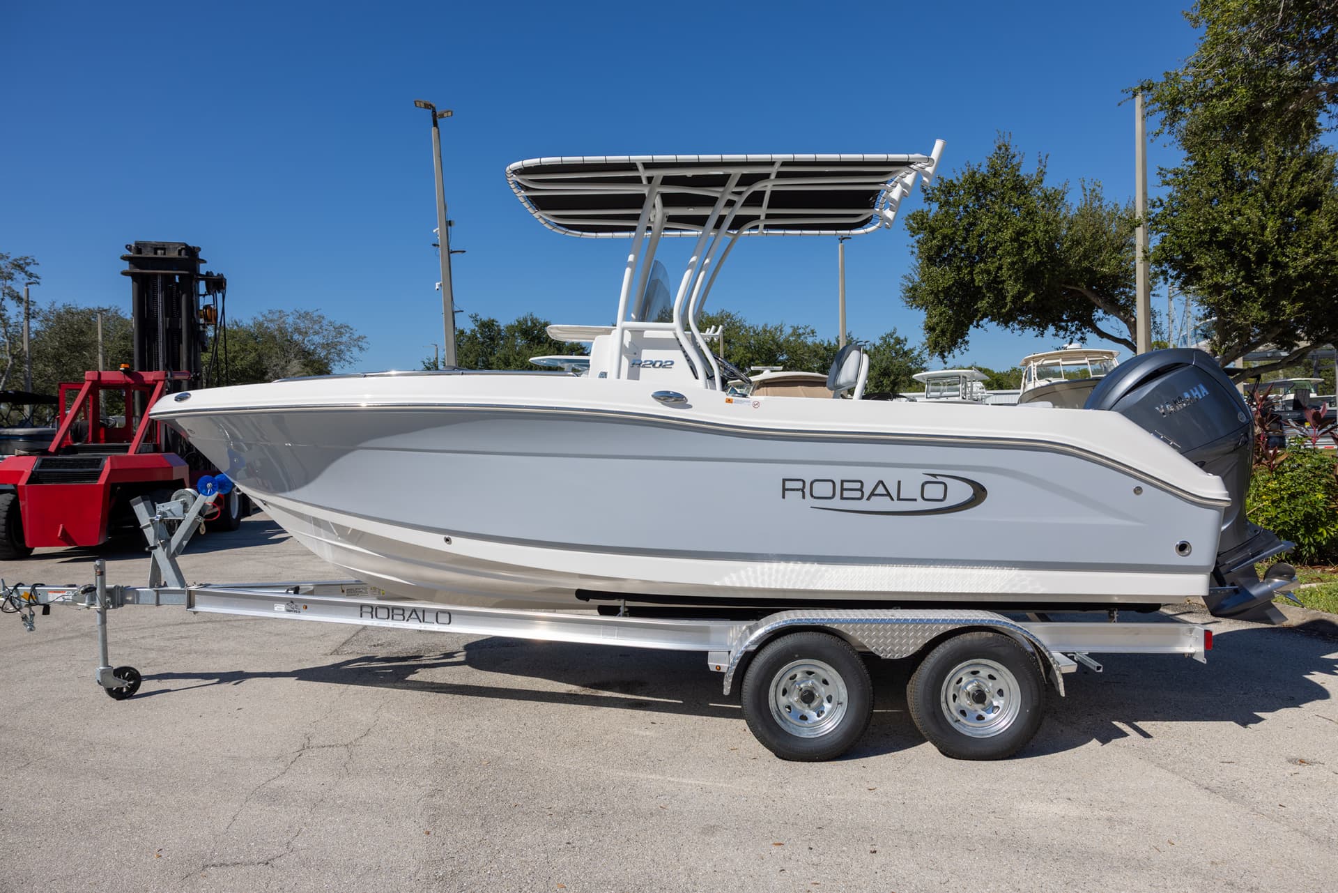 2026 Robalo R202EX — image 2