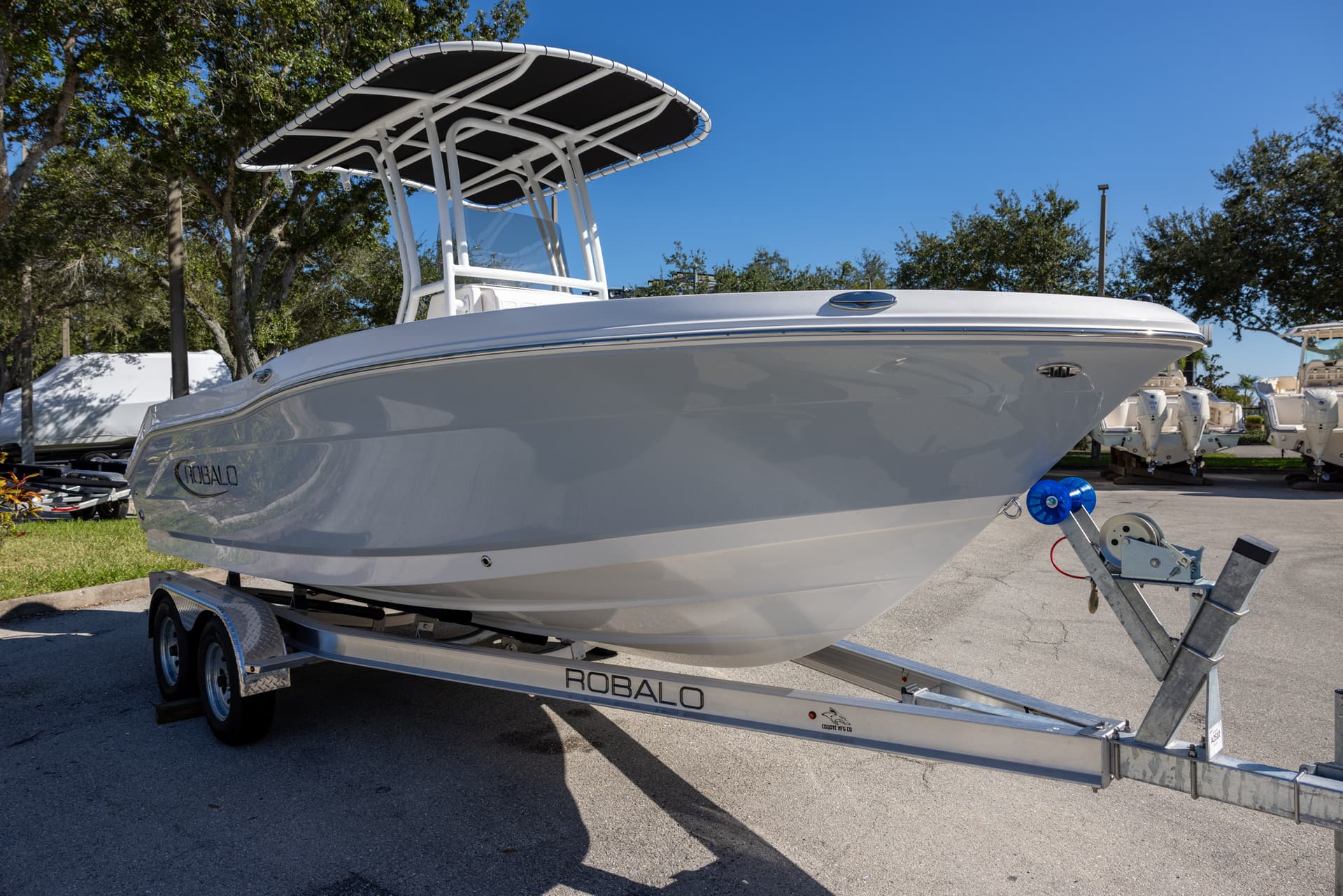 2026 Robalo R202EX — image 3