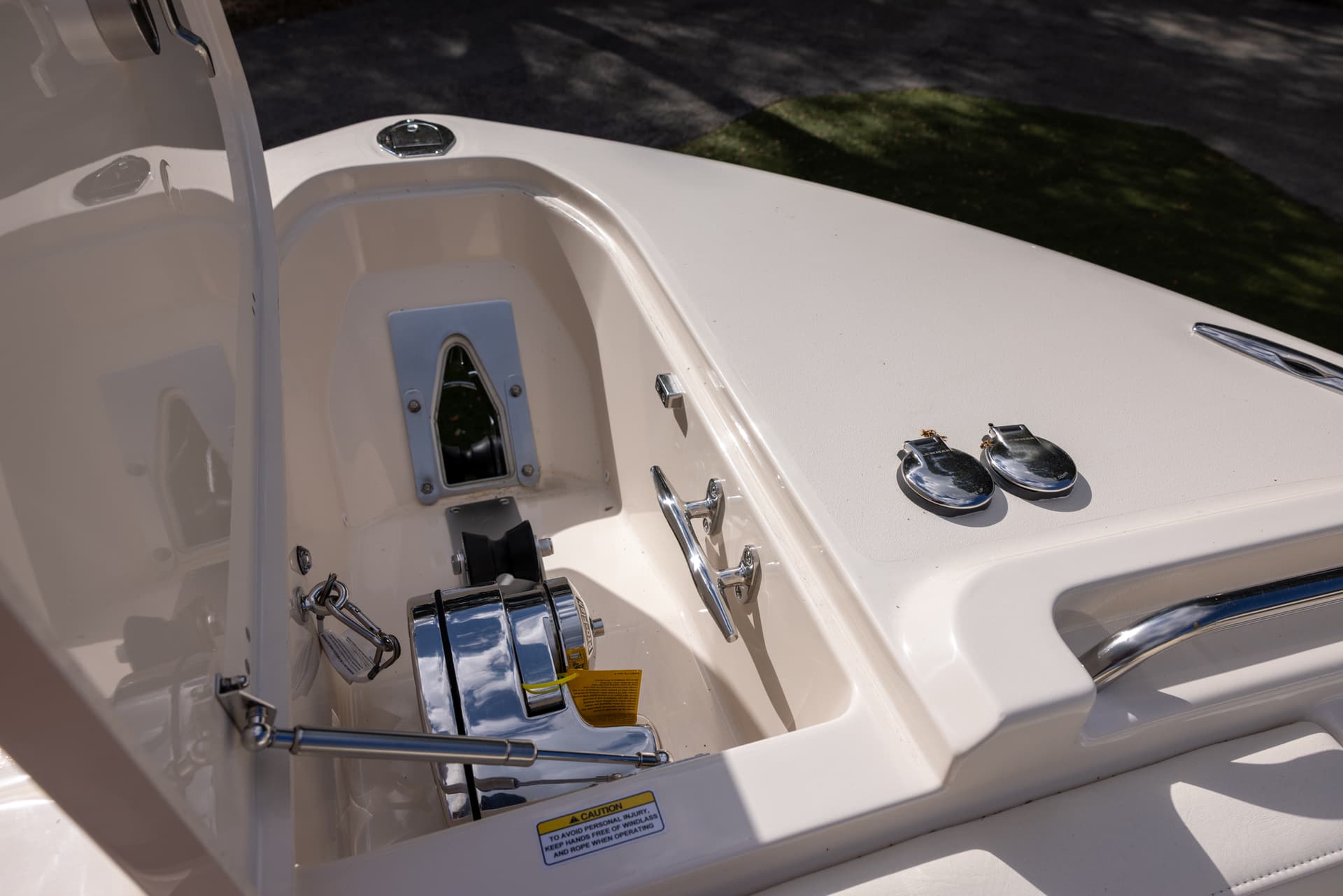 2026 Grady-White Freedom 325 — image 14