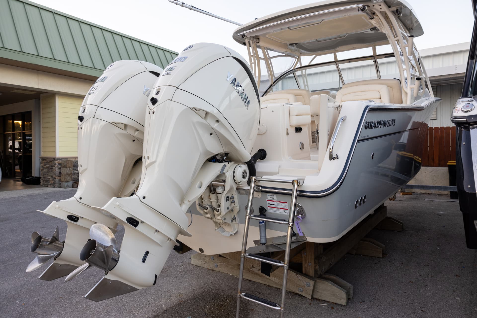 2024 Grady-White Freedom 307 — image 3