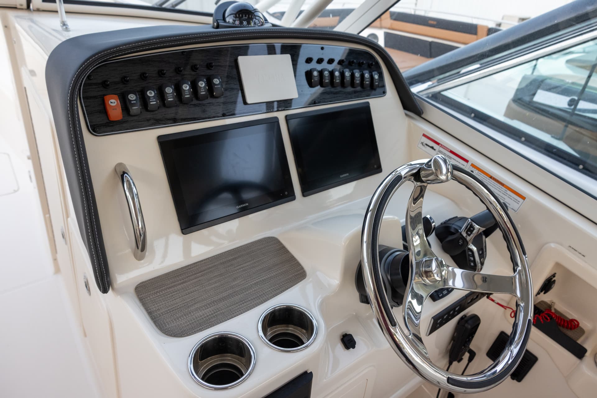 2024 Grady-White Freedom 307 — image 9