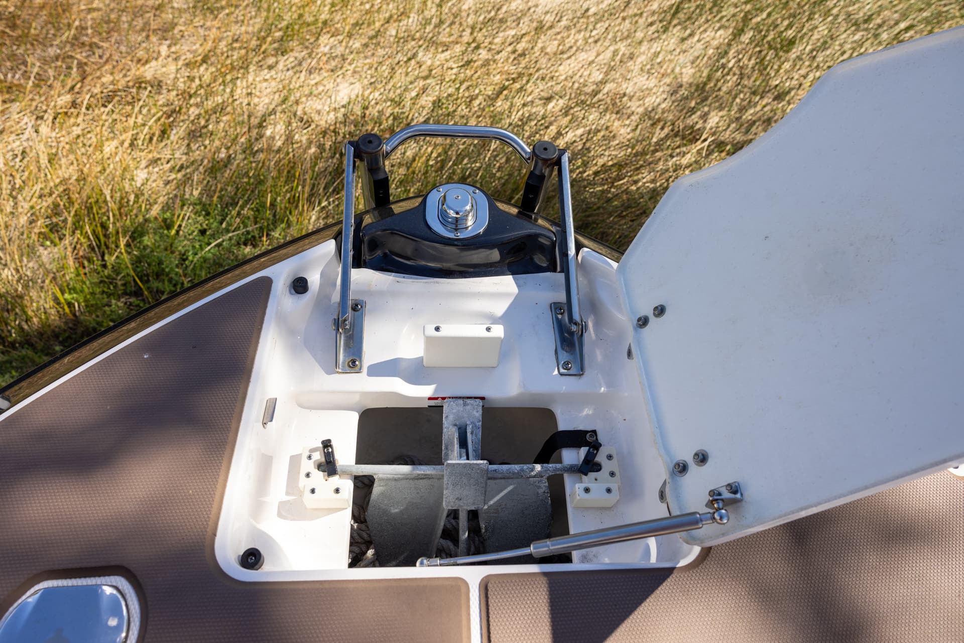 2018 Chaparral 264 Sunesta — image 8