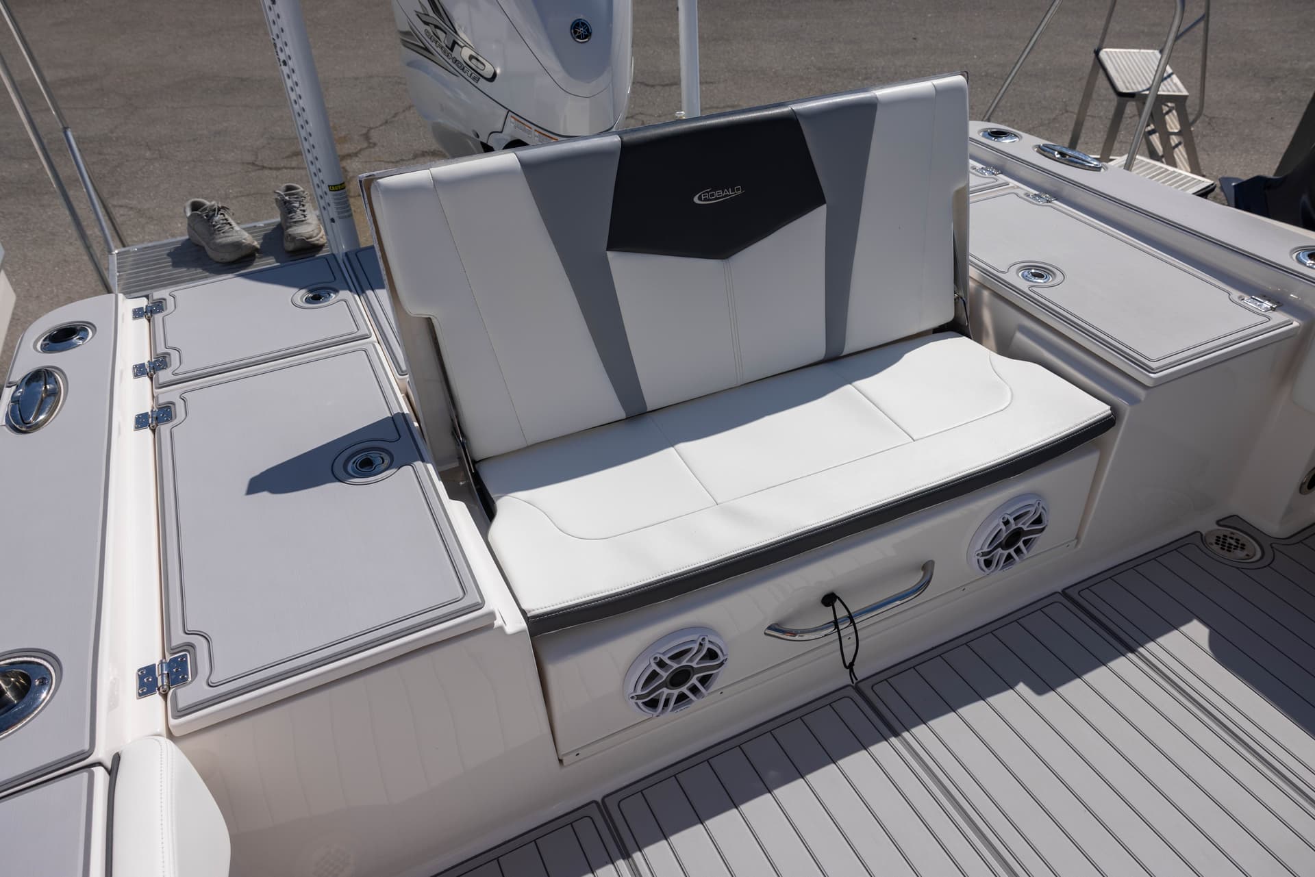 2023 Robalo 266 Cayman — image 13