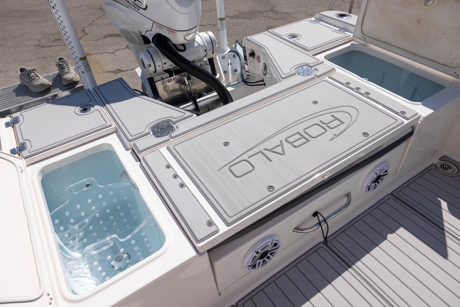 2023 Robalo 266 Cayman — image 15