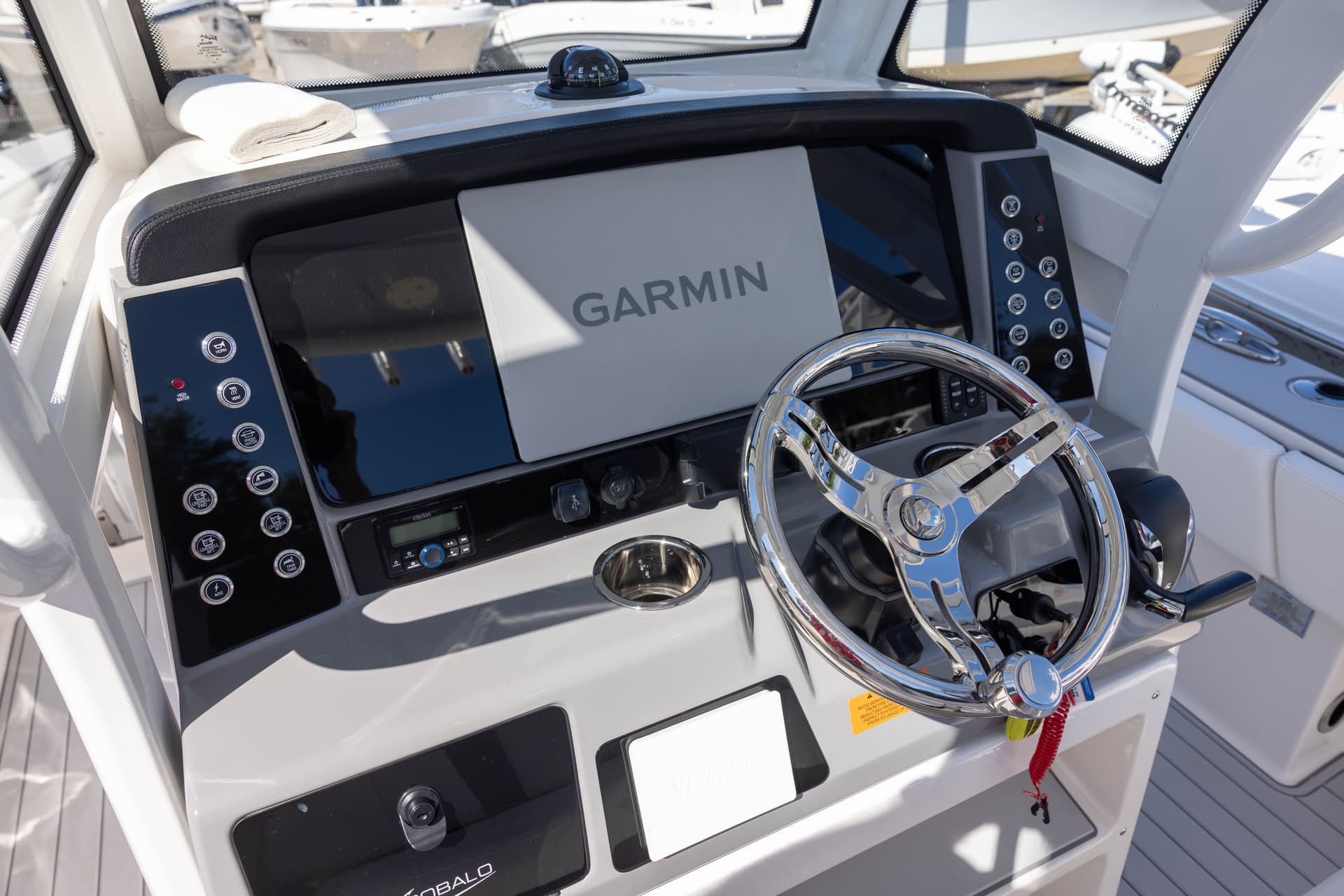 2023 Robalo 266 Cayman — image 17