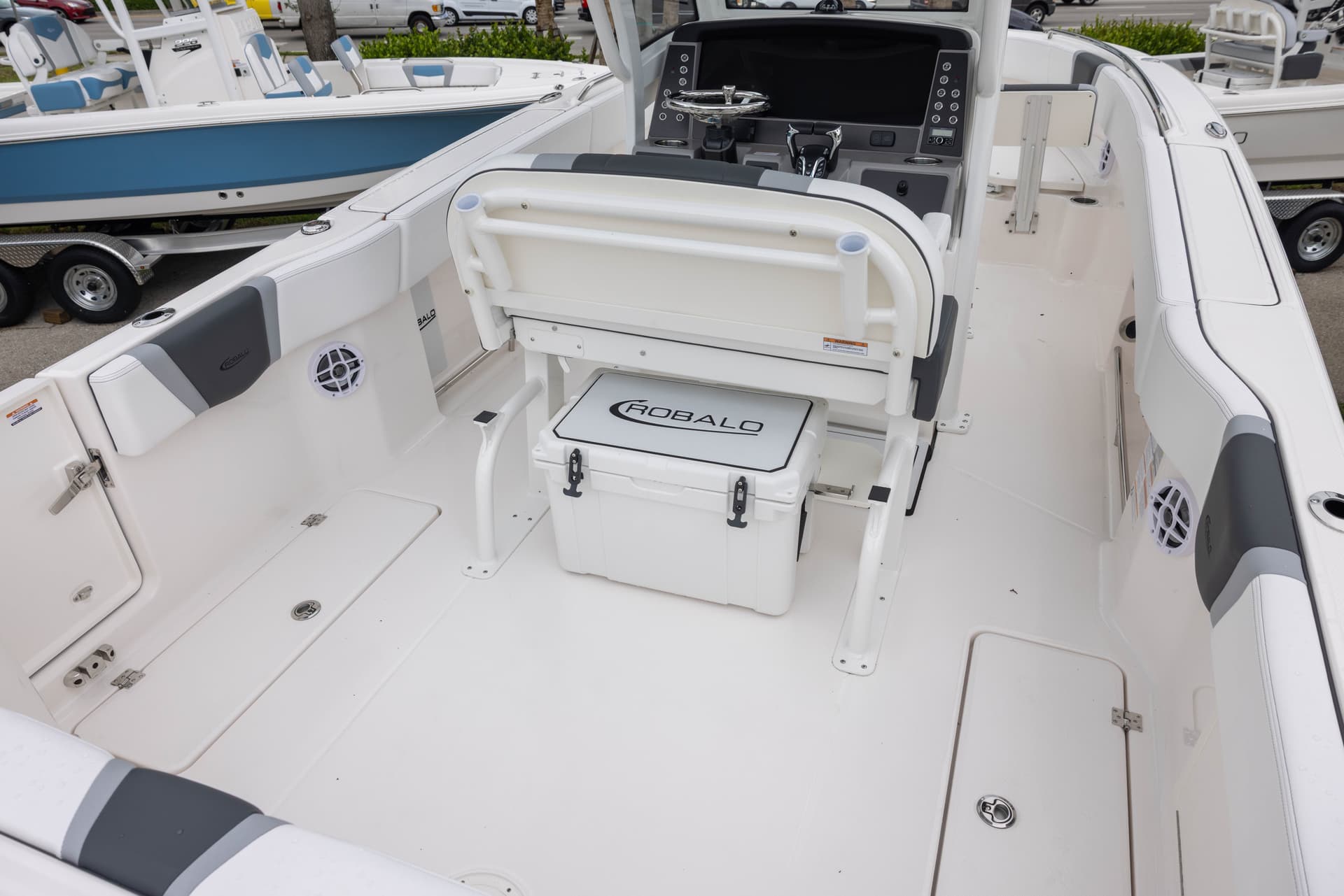 2026 Robalo R250 — image 14