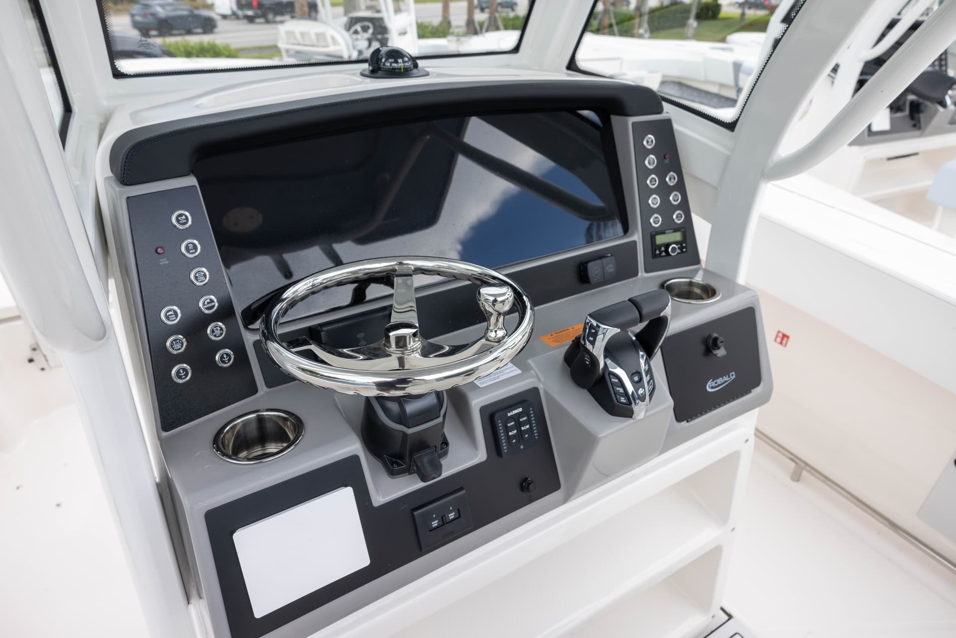 2026 Robalo R250 — image 18