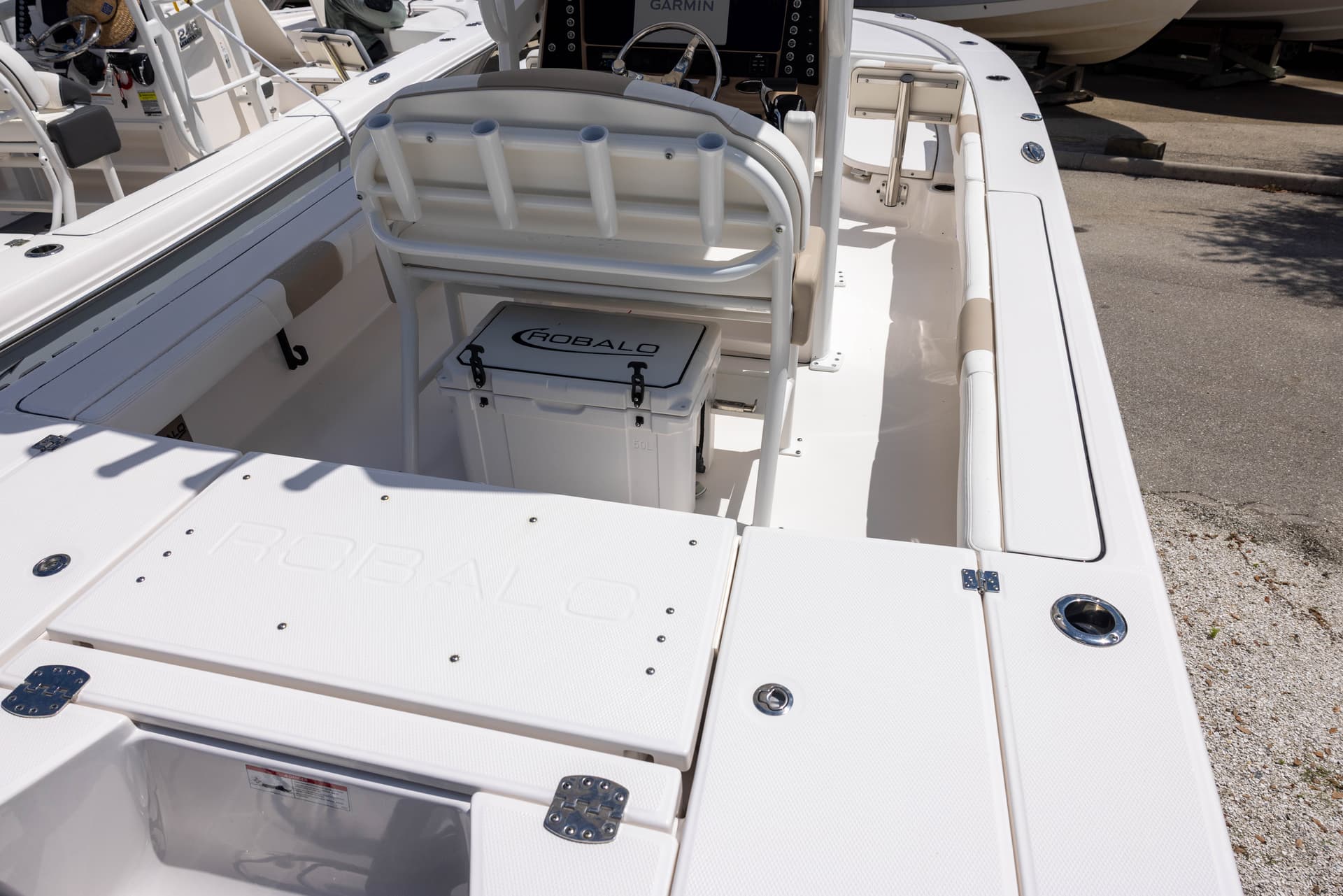 2025 Robalo 246 Cayman — image 10
