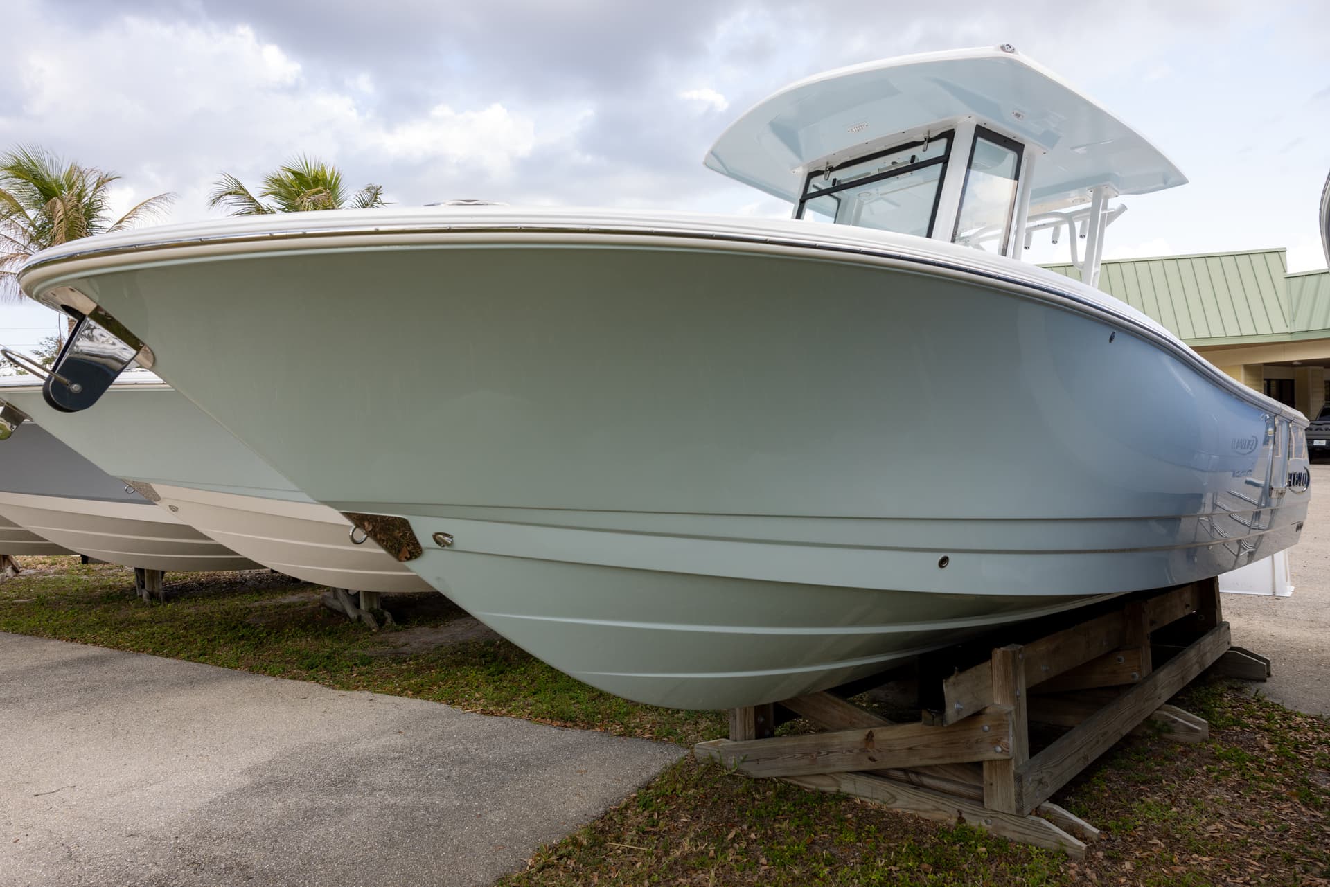2026 Robalo R270 — image 2