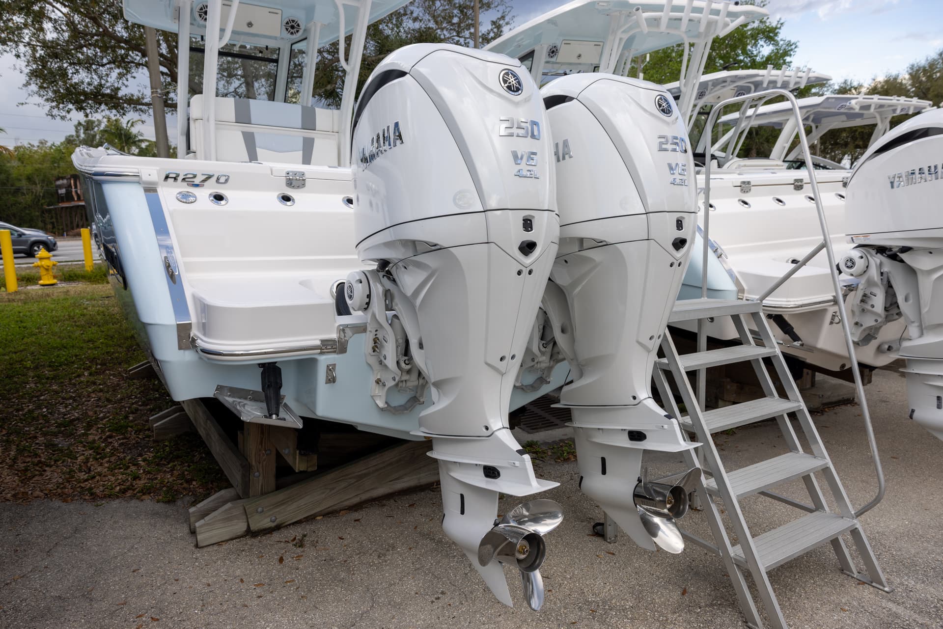 2026 Robalo R270 — image 3