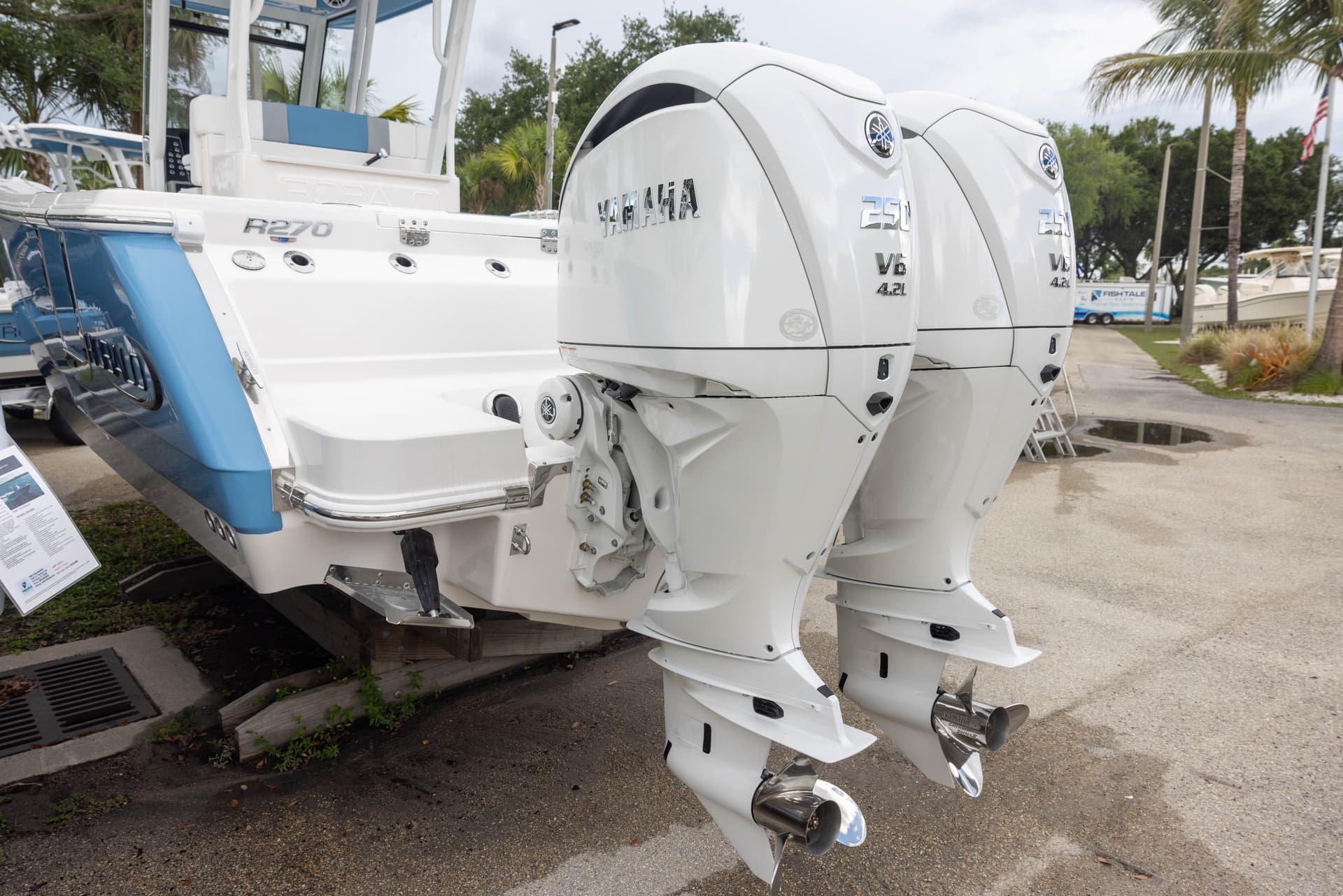 2026 Robalo R270 — image 3