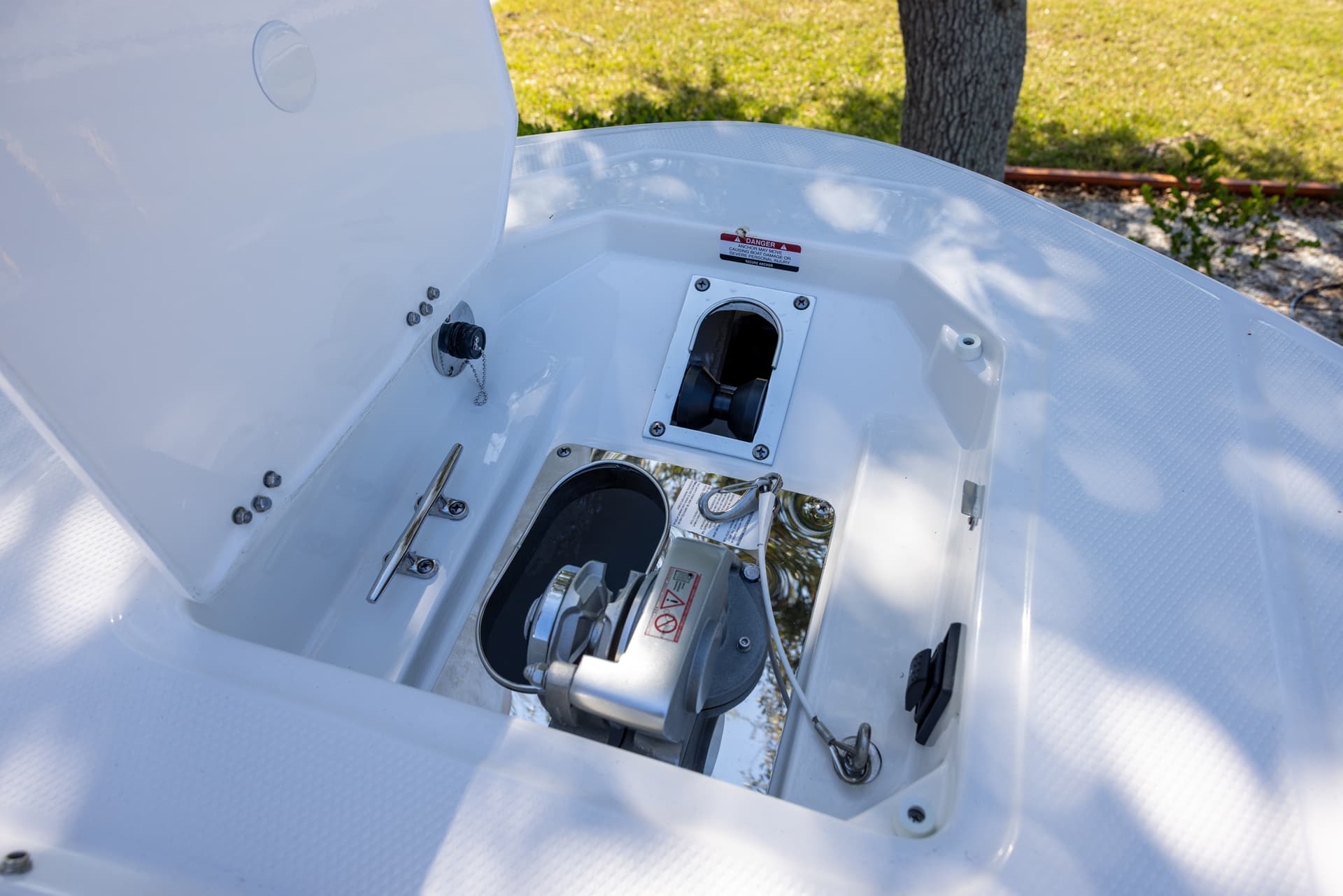 2026 Robalo R317 — image 11