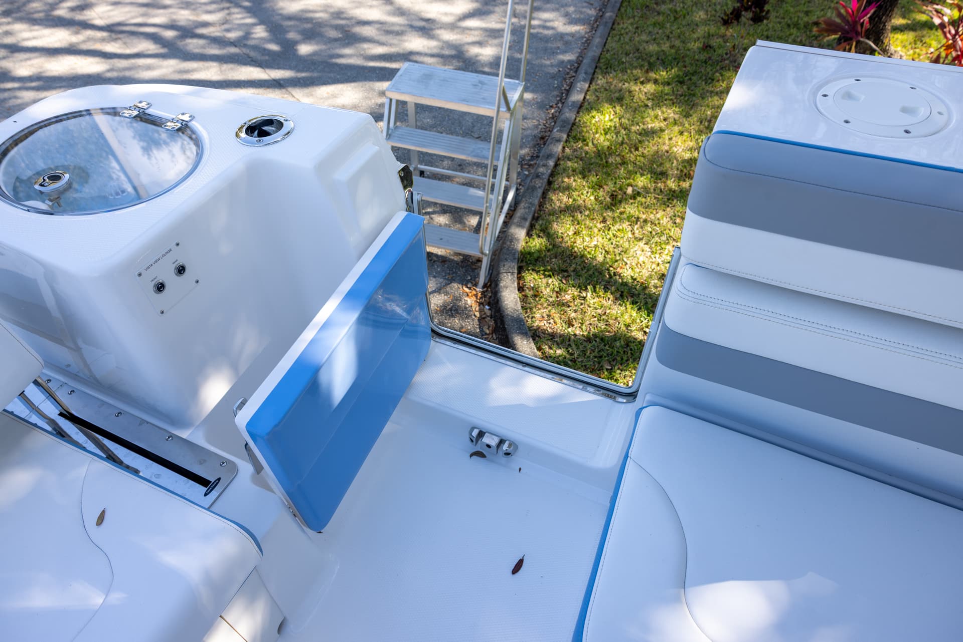 2026 Robalo R317 — image 17