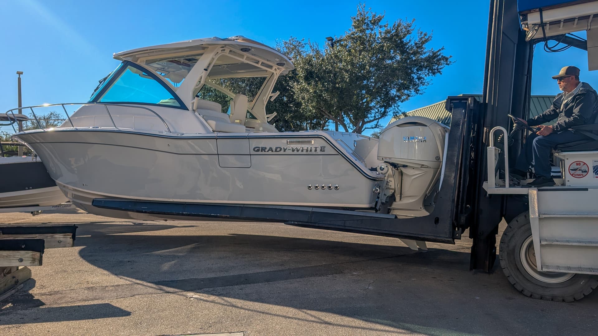 2026 Grady-White Express 340 — image 6