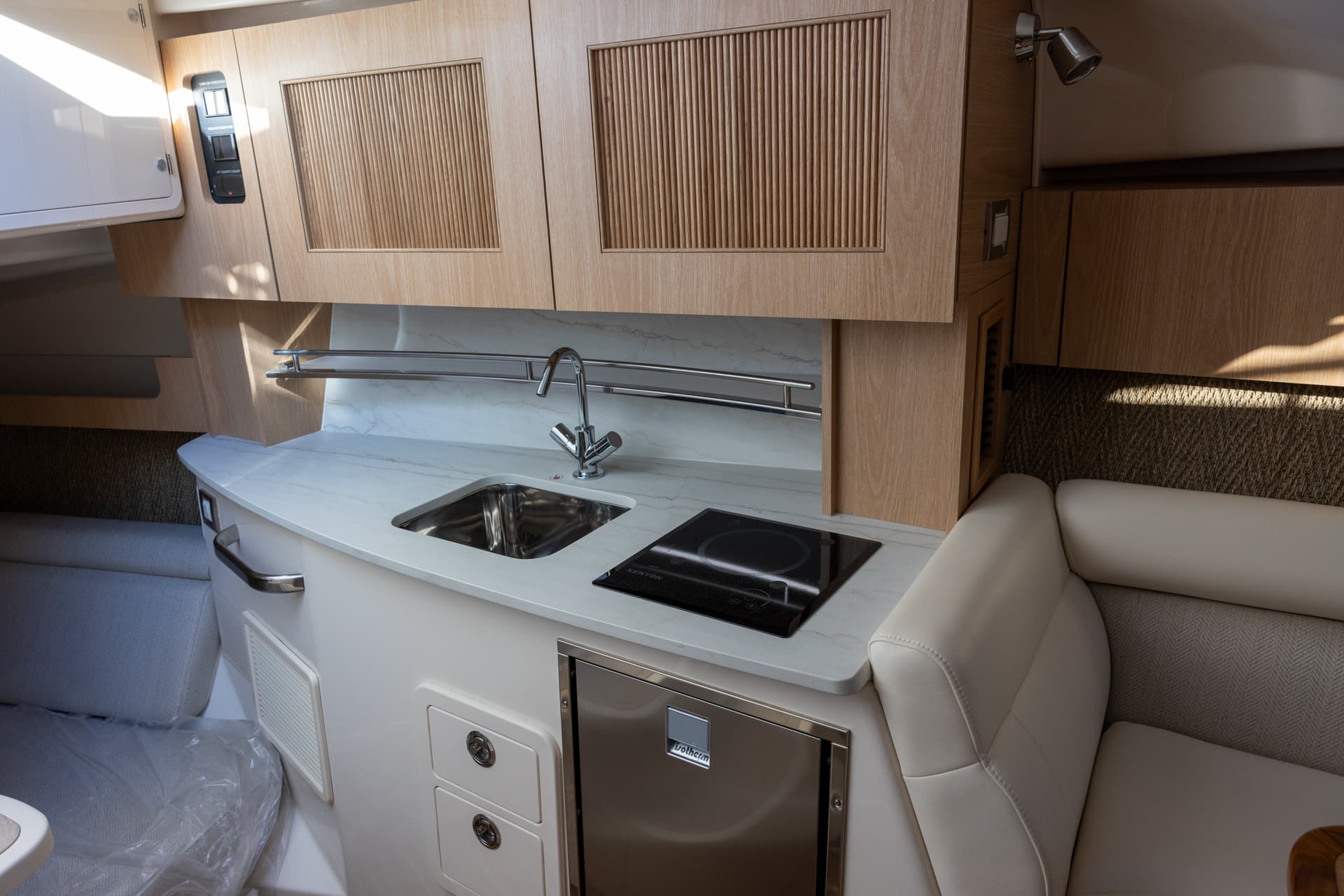 2026 Grady-White Express 340 — image 19