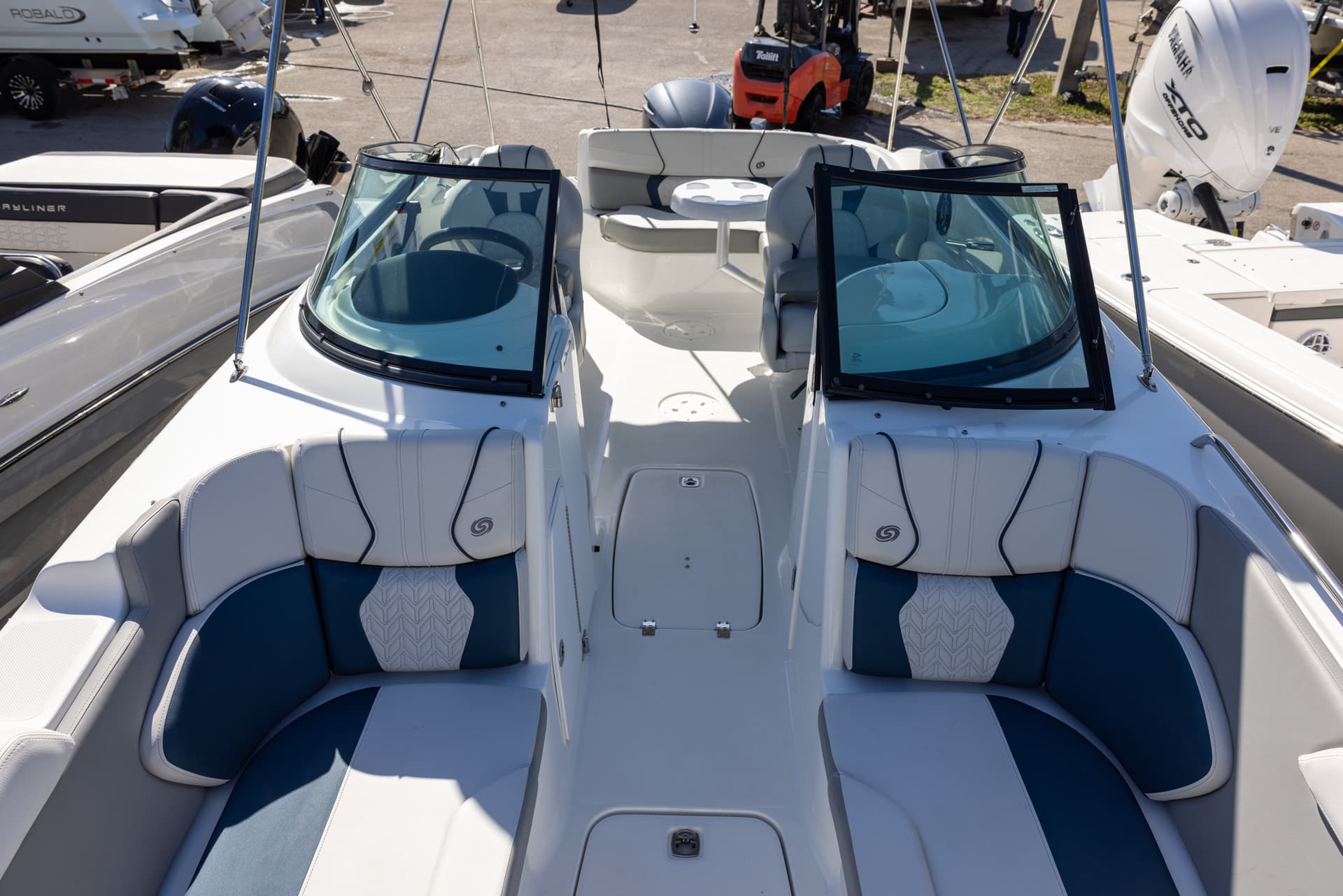 2023 Hurricane 2400 SD — image 8