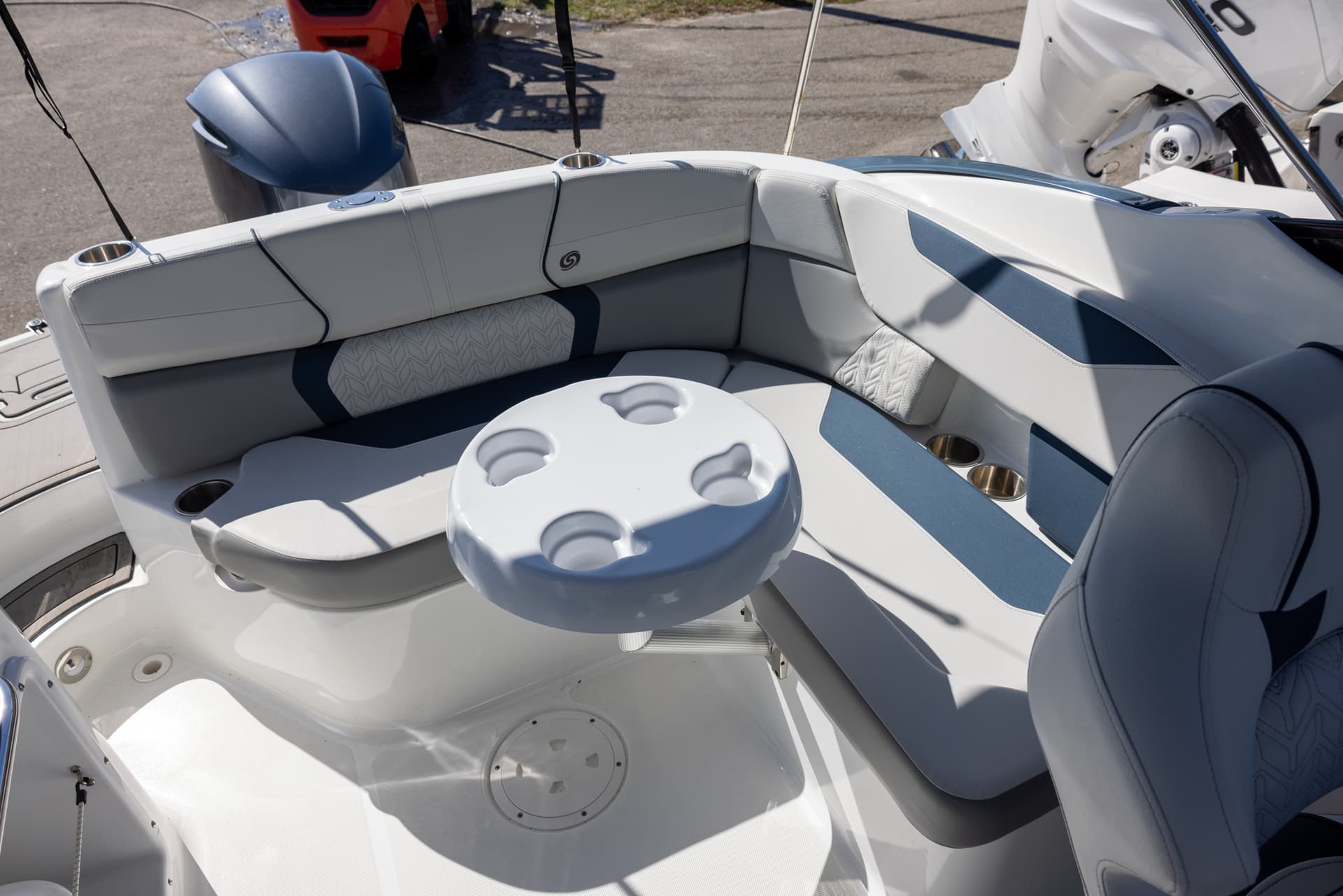 2023 Hurricane 2400 SD — image 10