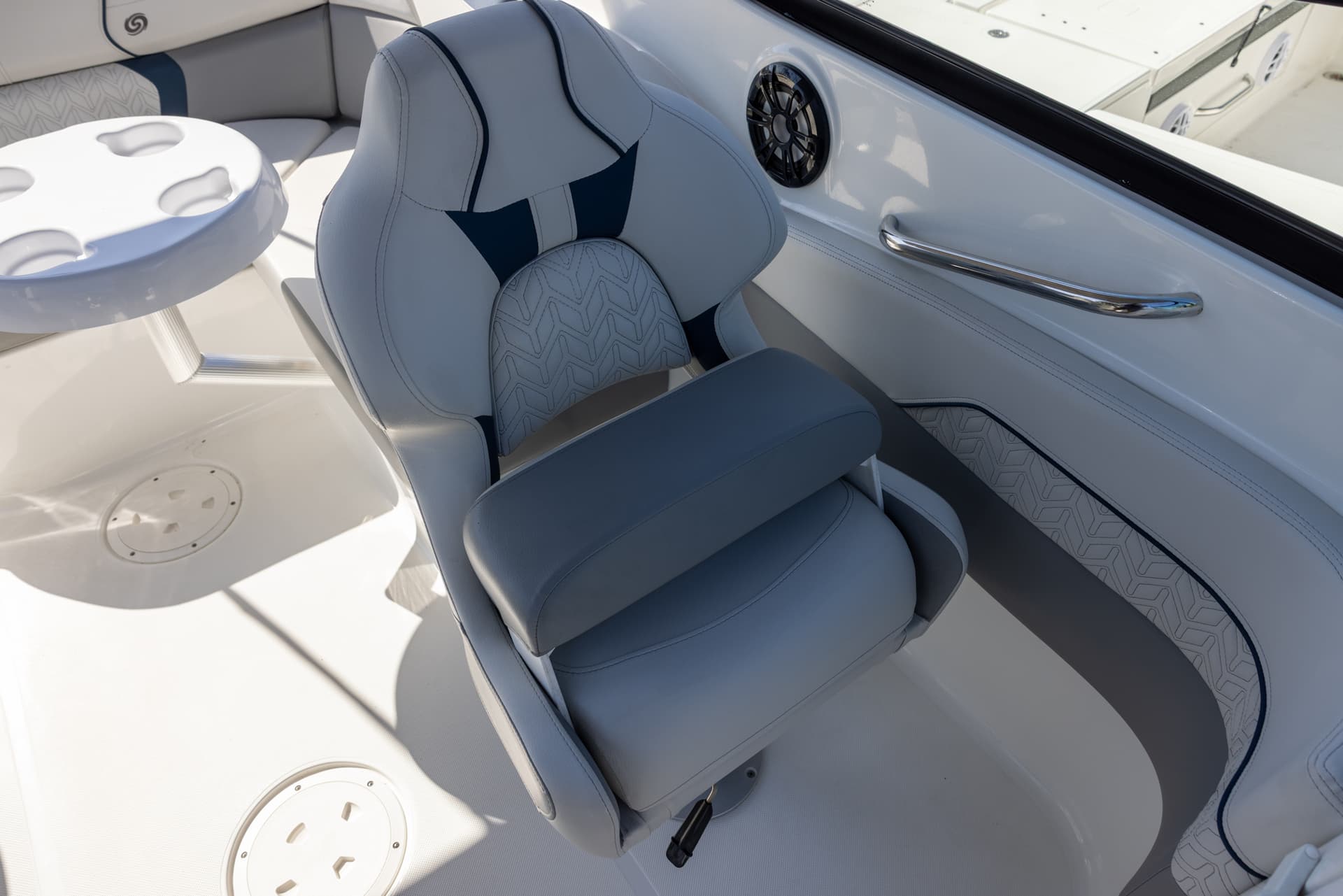 2023 Hurricane 2400 SD — image 15
