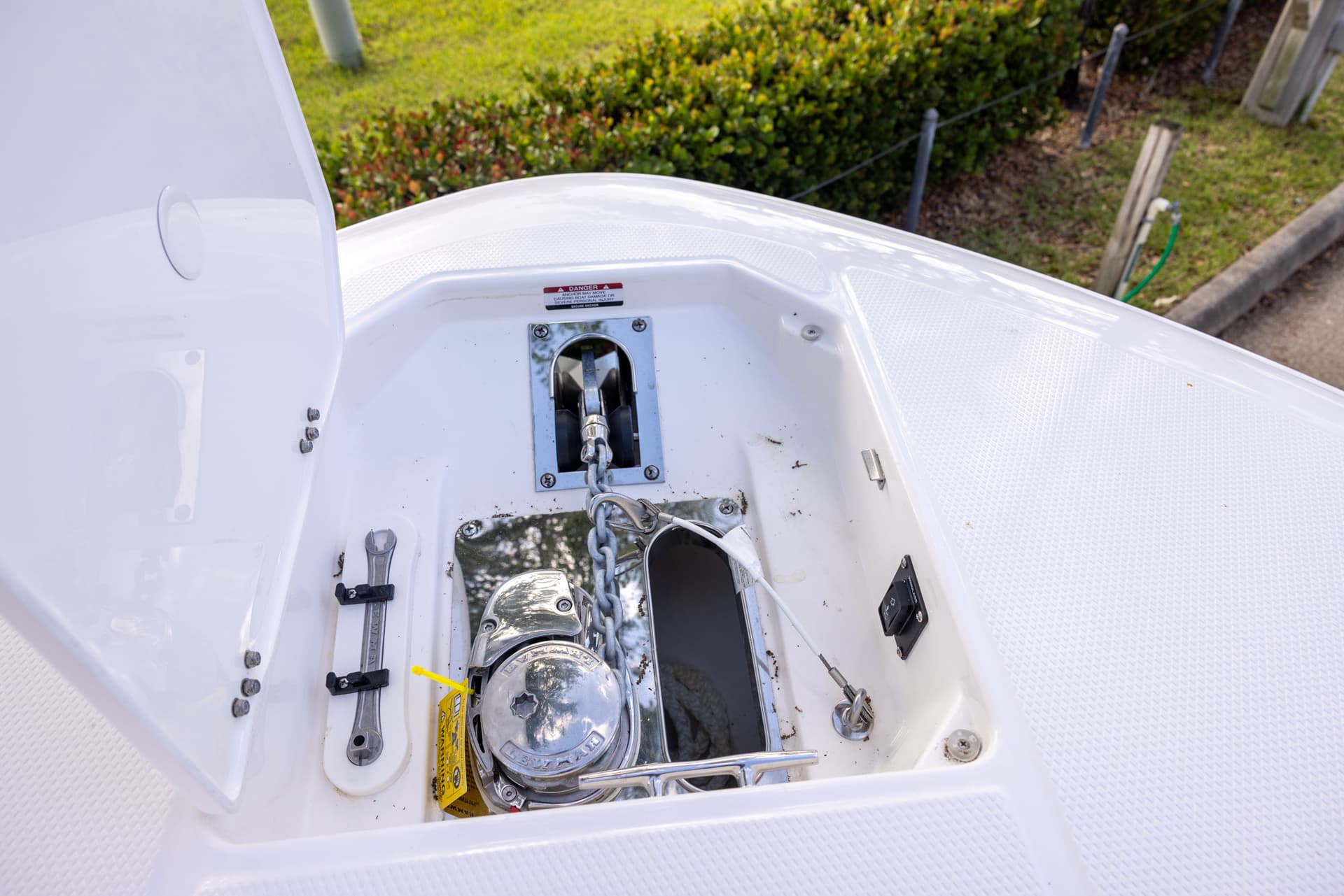 2026 Robalo R257 — image 7
