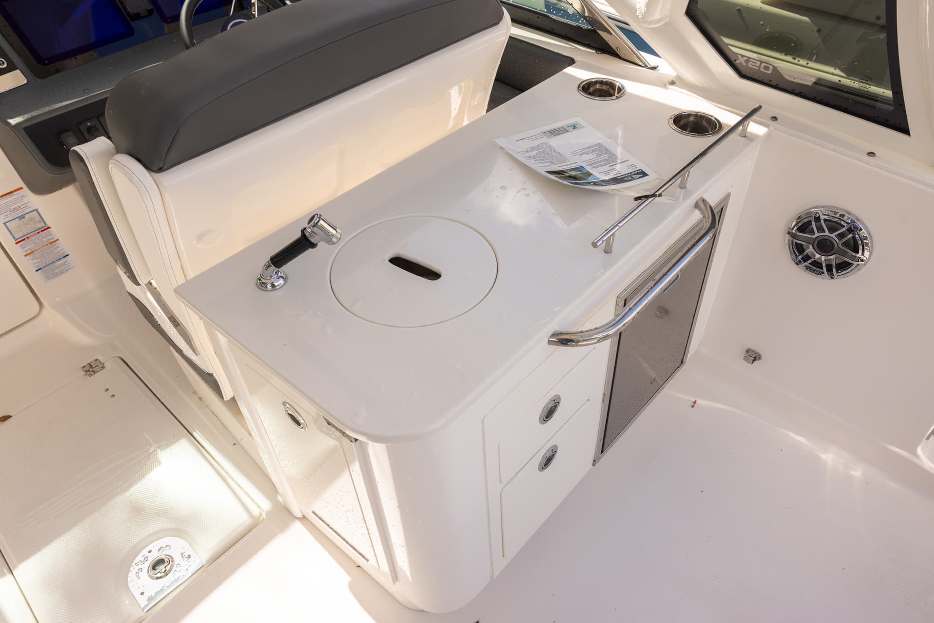 2026 Chaparral 310 OSX — image 14