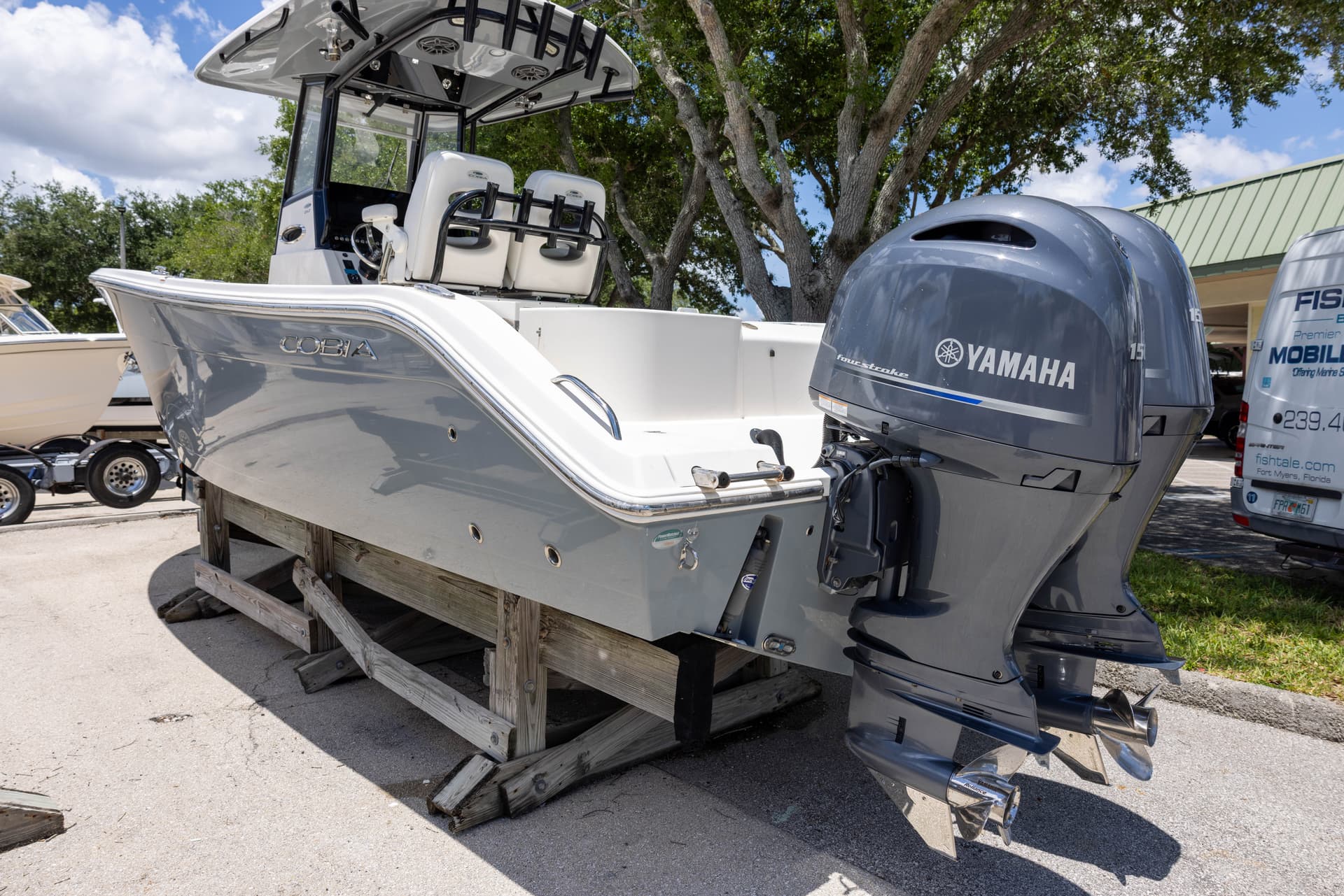 2020 Cobia 262 CC — image 3