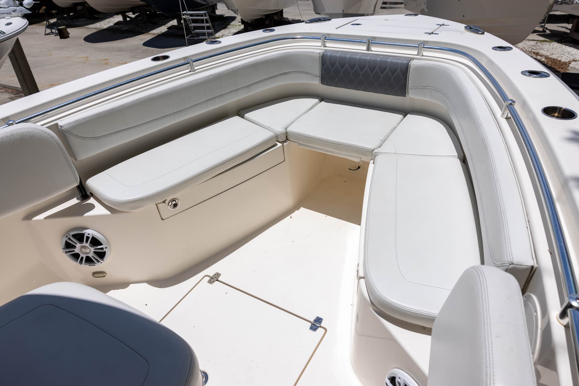 2020 Cobia 262 CC — image 8