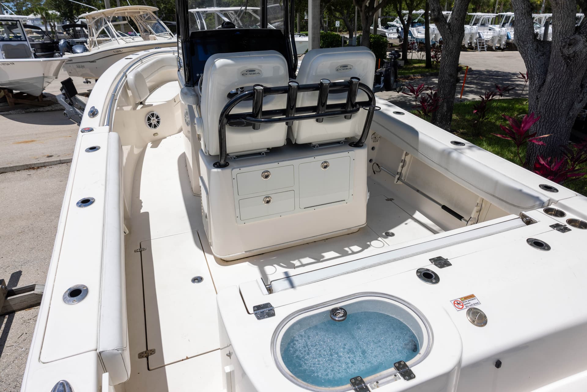 2020 Cobia 262 CC — image 10