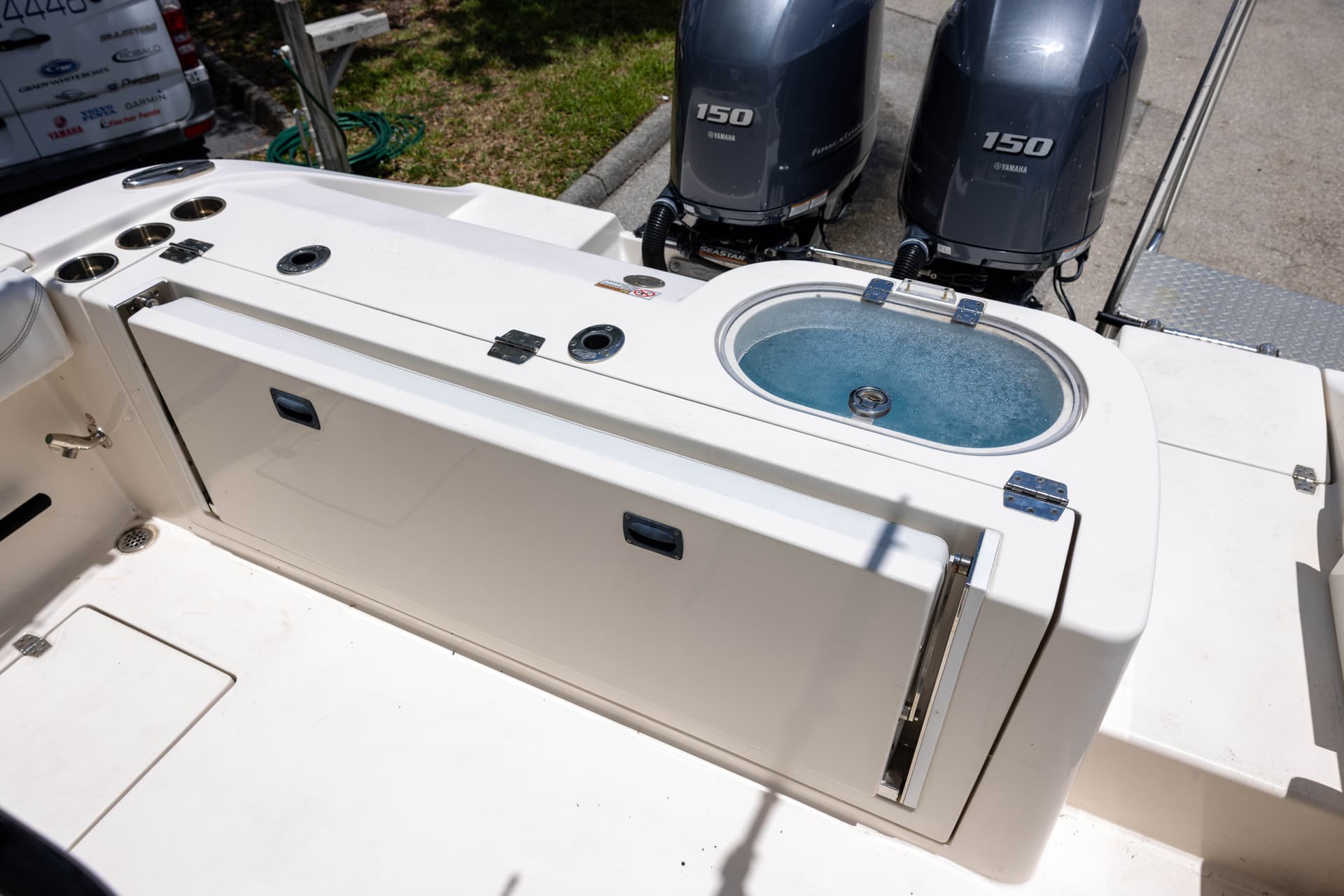 2020 Cobia 262 CC — image 11