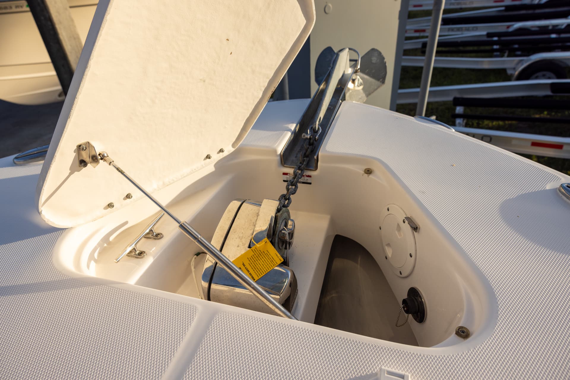 2020 Robalo R302 — image 8