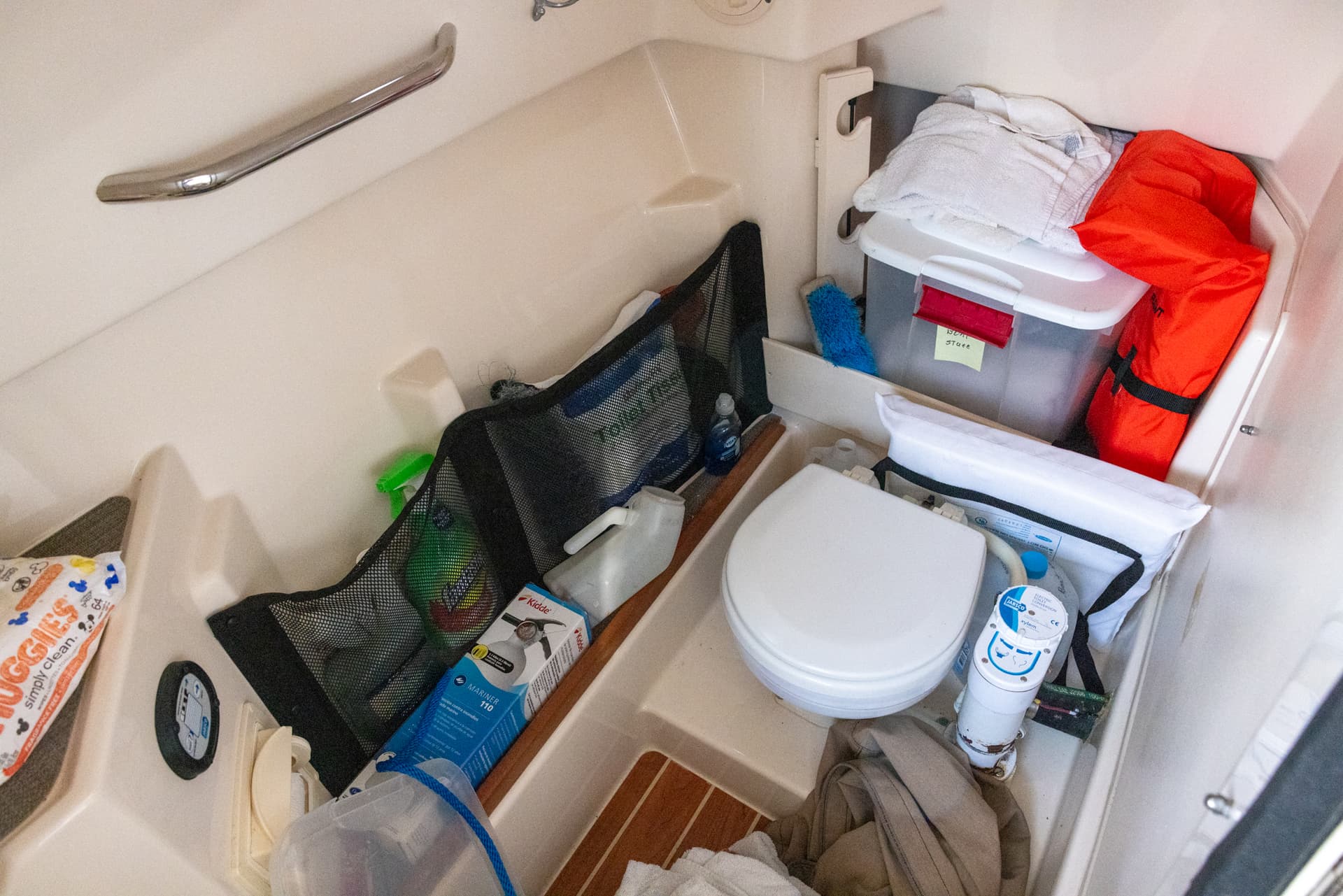 2018 Grady-White Freedom 285 — image 10