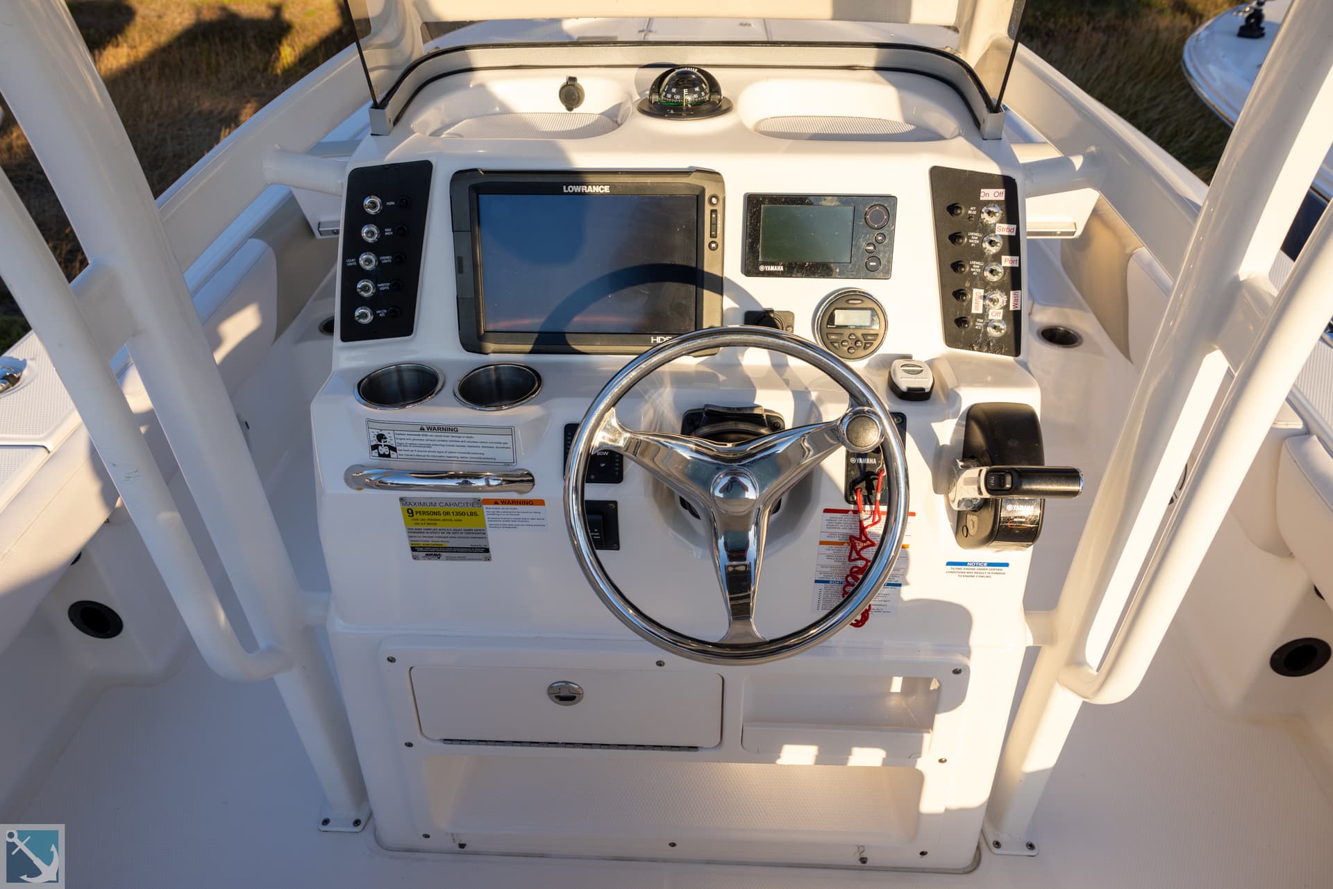 2016 Robalo 246 Cayman — image 6