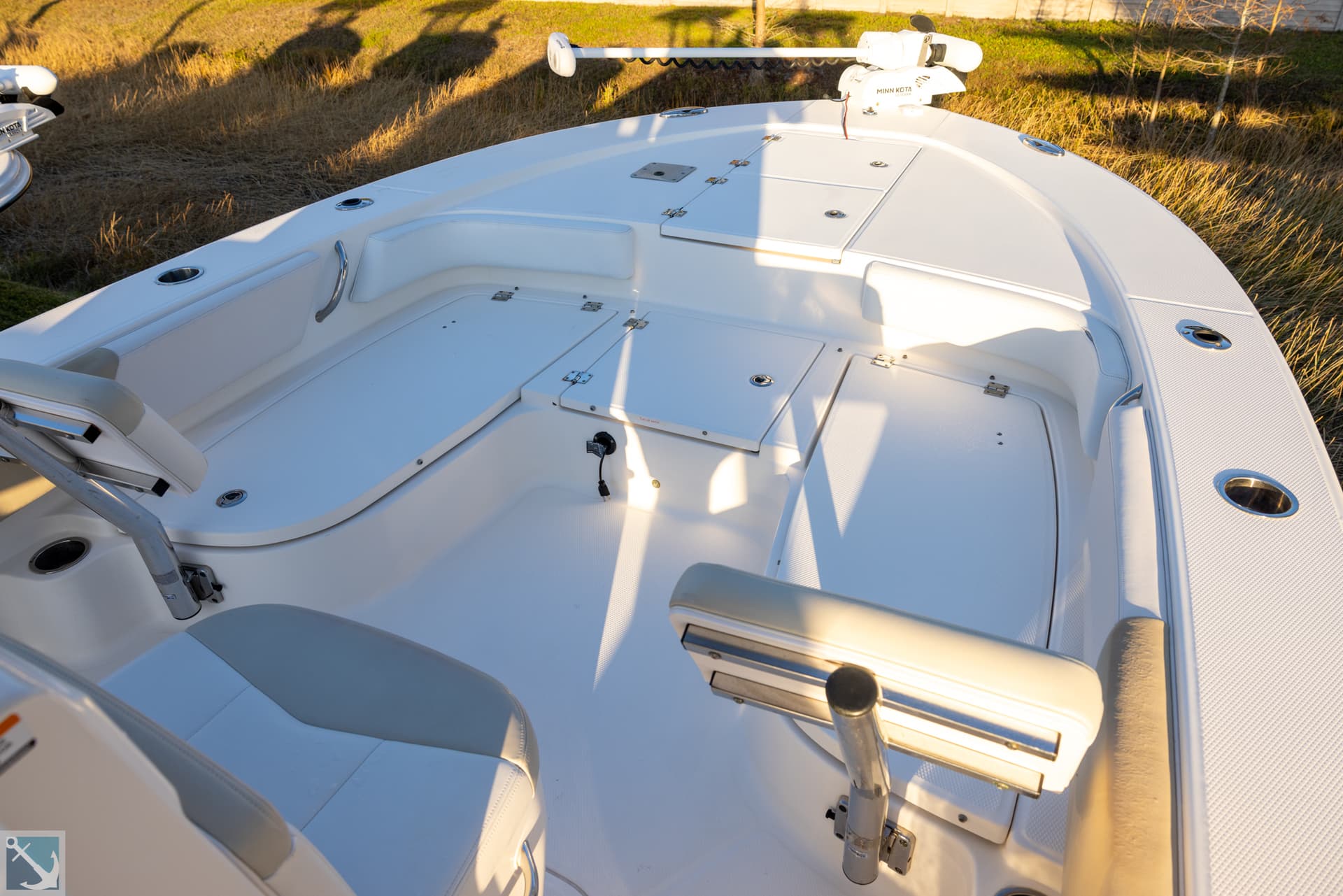 2016 Robalo 246 Cayman — image 9
