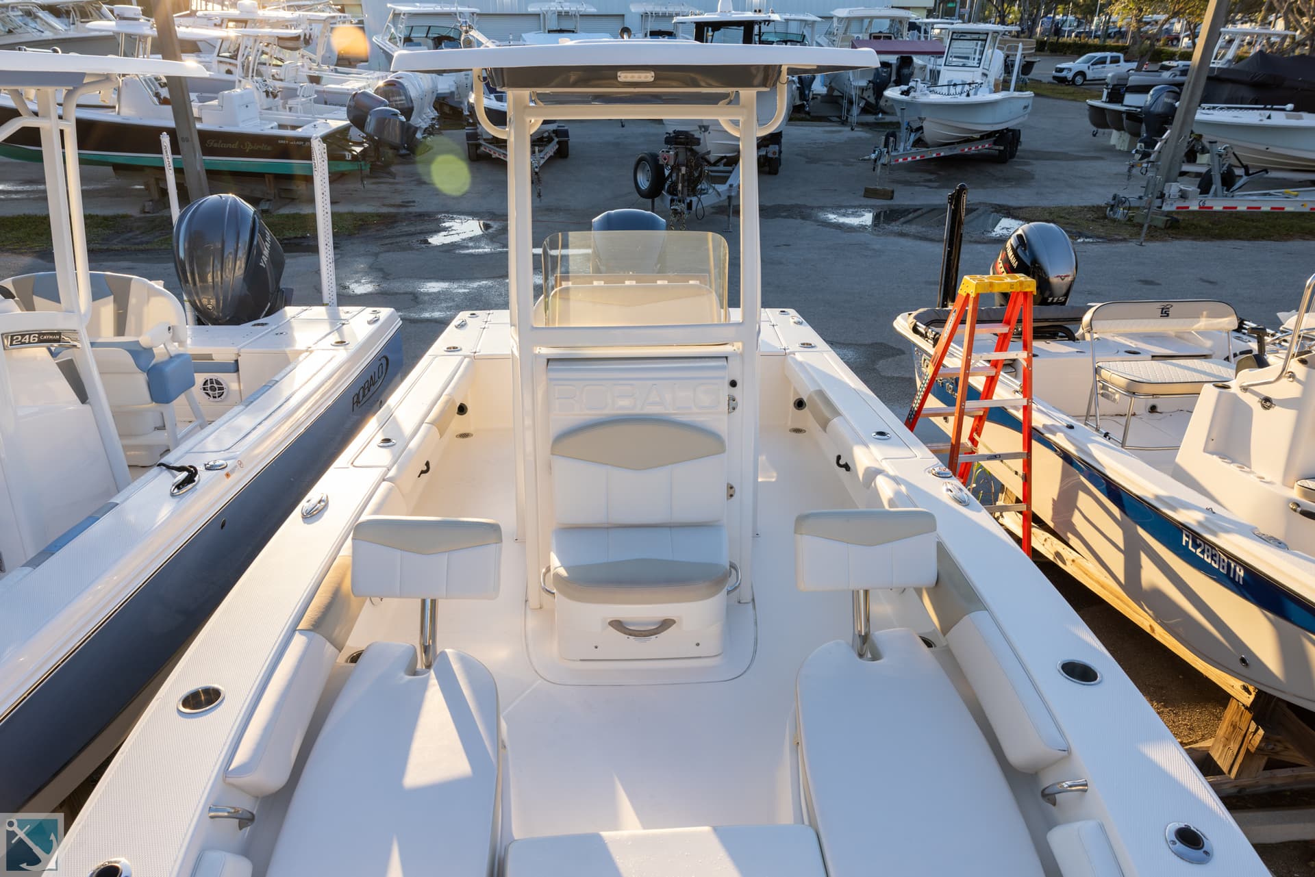 2016 Robalo 246 Cayman — image 13