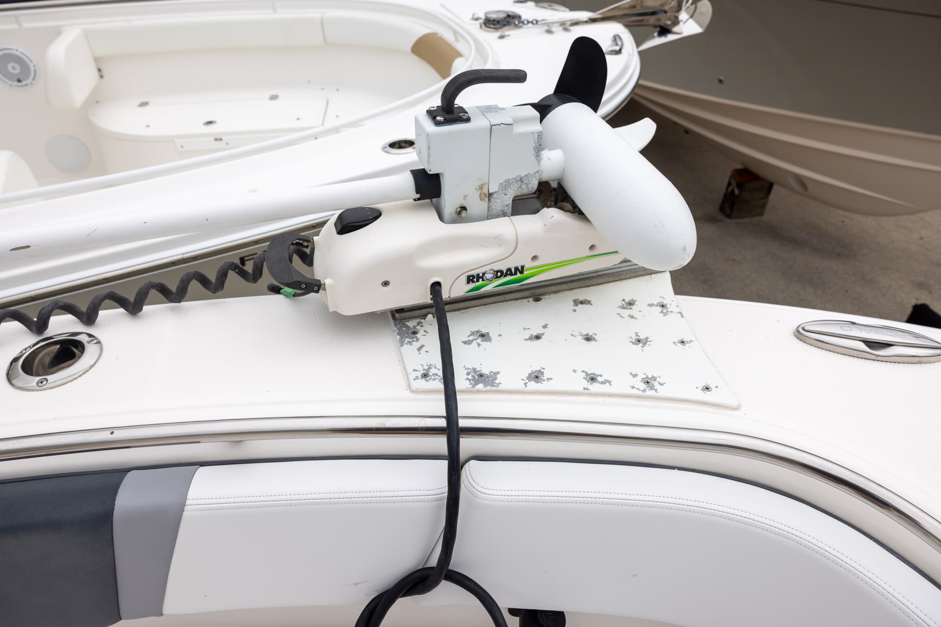 2021 Robalo R272 — image 10